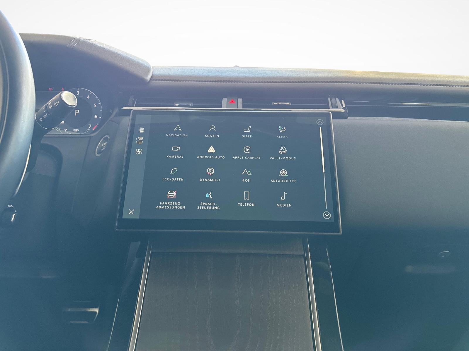 LAND ROVER Range Rover Velar 2.0 P400e Dynamic SE mit Panoramadach-image-14