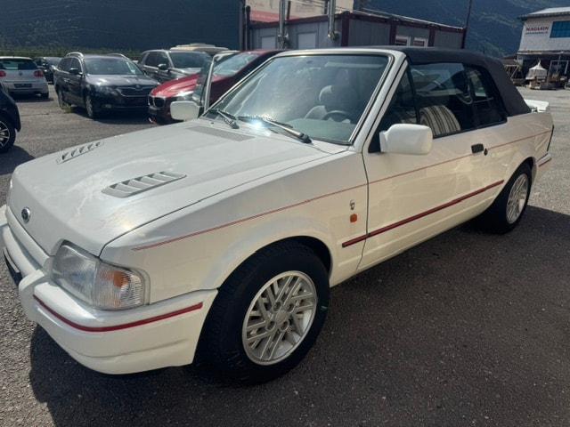 FORD Escort 1600i Ghia-image-10