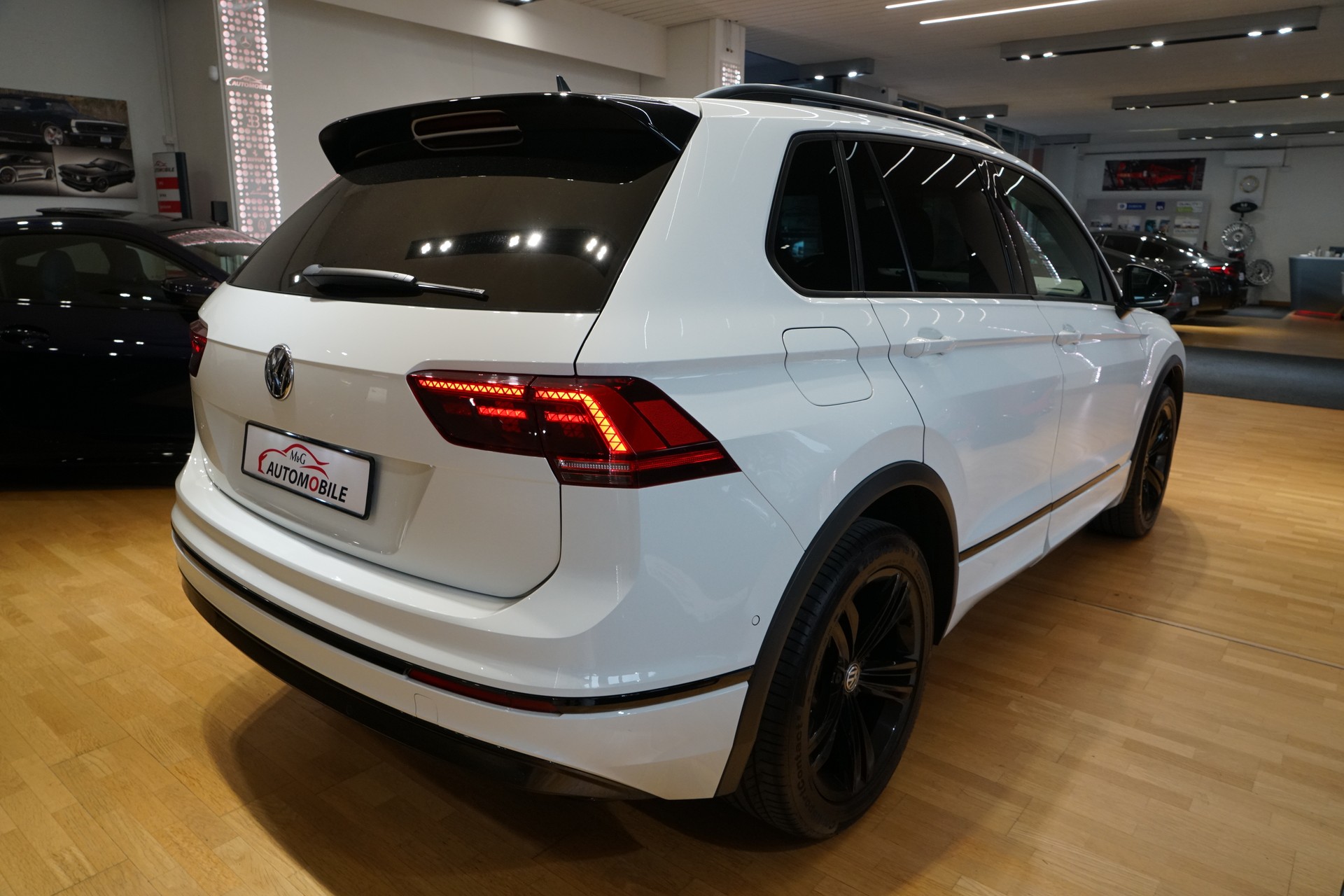 VW Tiguan 2.0 TDI SCR R-Line 4Motion DSG-image-6