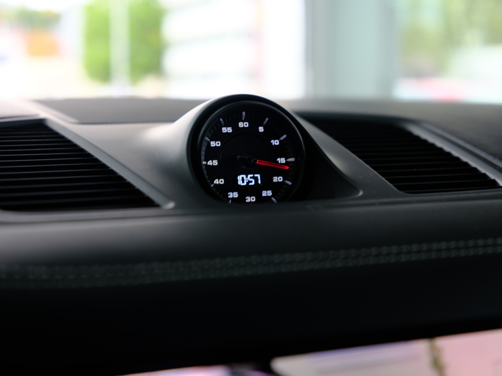 PORSCHE Cayenne GTS *Burmester* *360° Kamera* *Approved Garantie*-image-28