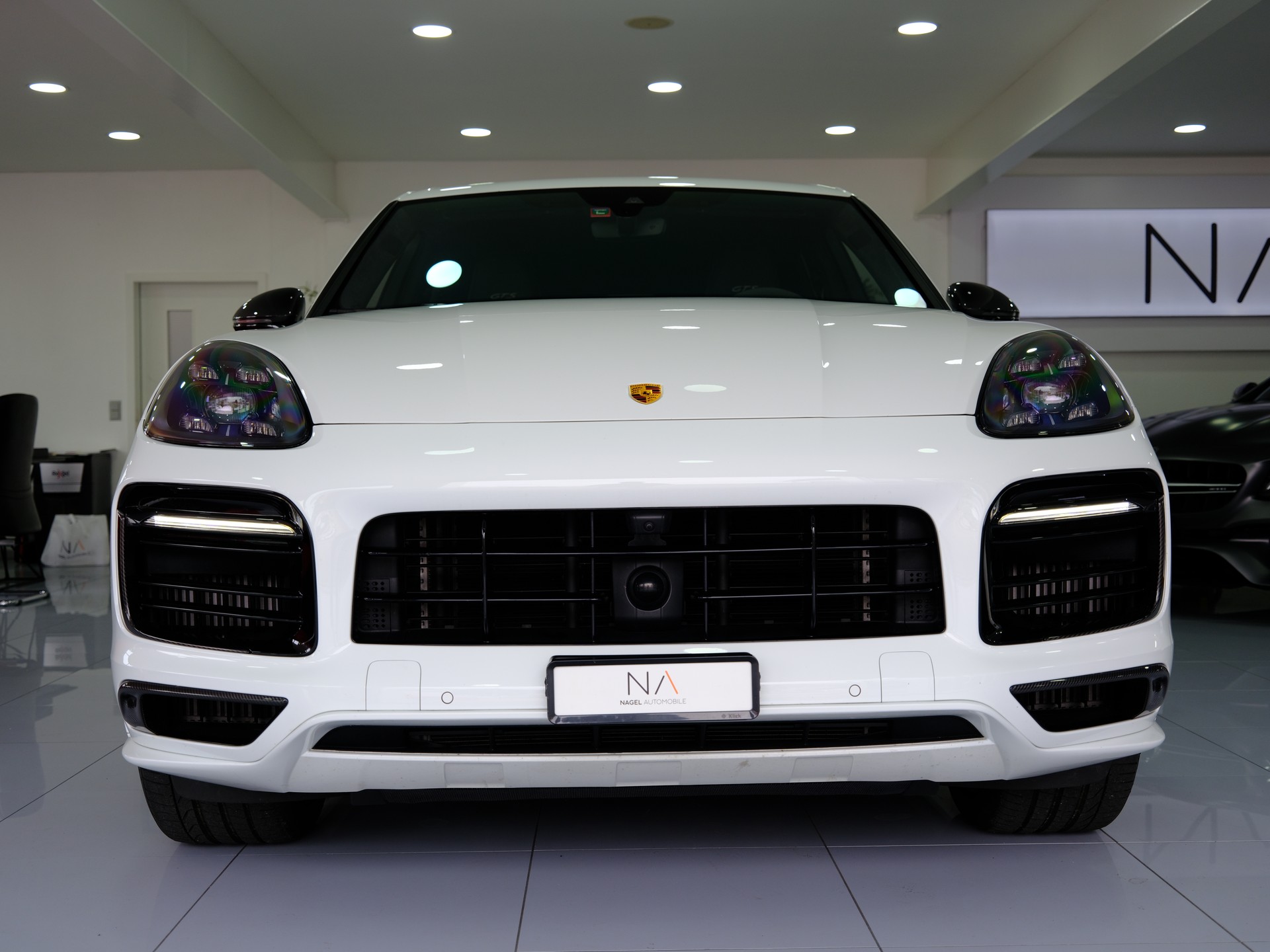 PORSCHE Cayenne GTS *Burmester* *360° Kamera*-showroom-element-2