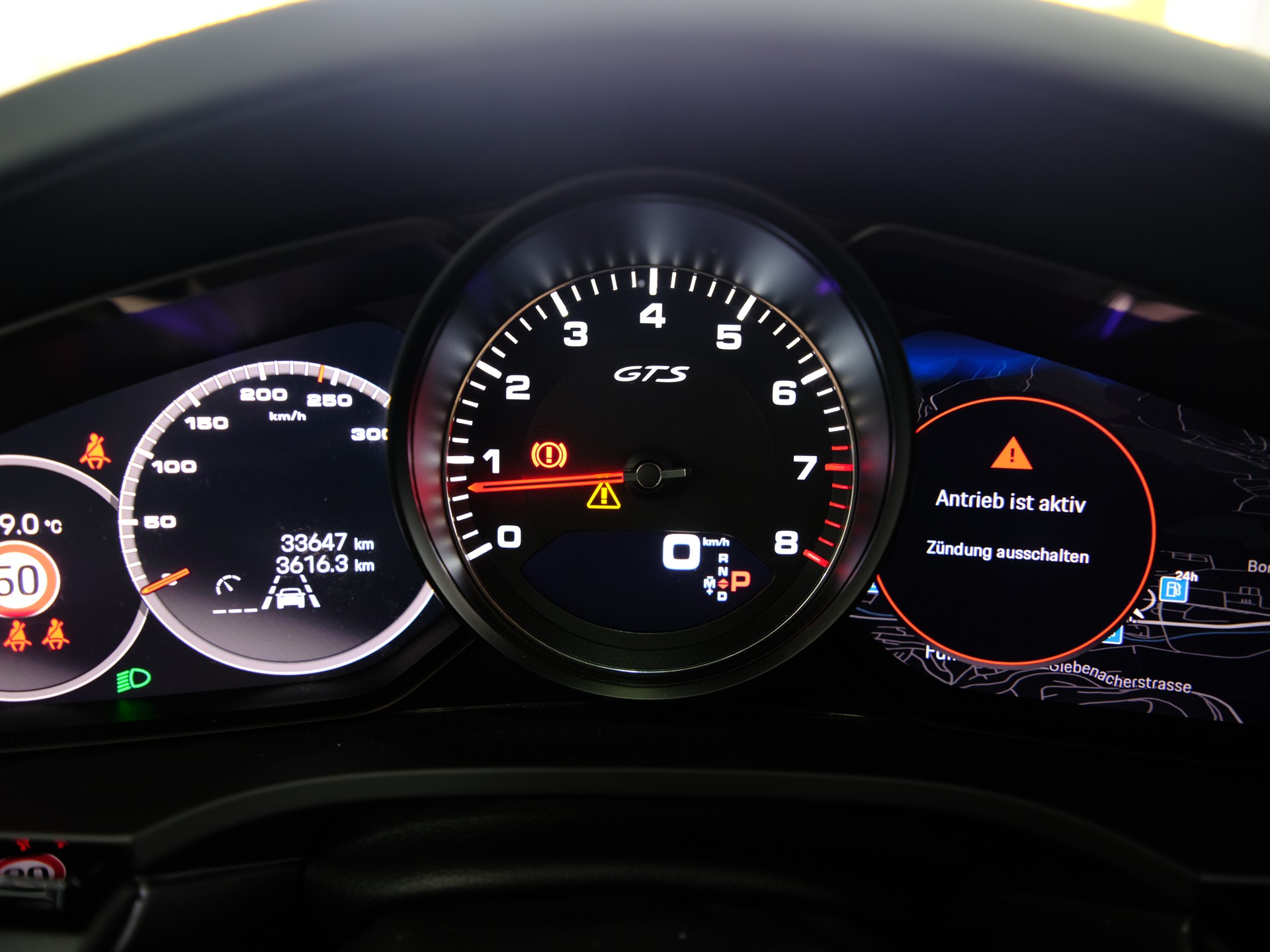 PORSCHE Cayenne GTS *Burmester* *360° Kamera* *Approved Garantie*-image-27