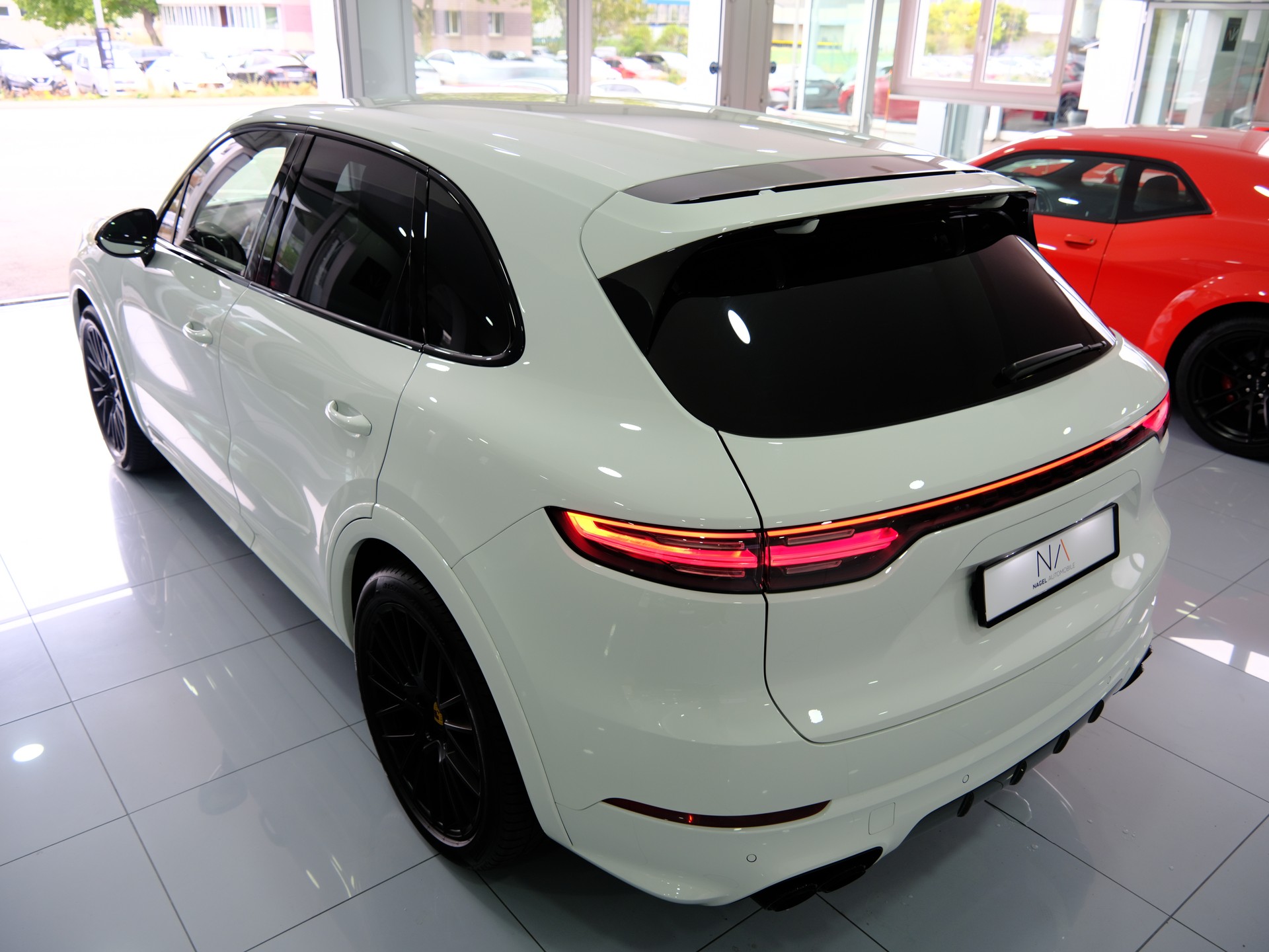 PORSCHE Cayenne GTS *Burmester* *360° Kamera* *Approved Garantie*-image-14