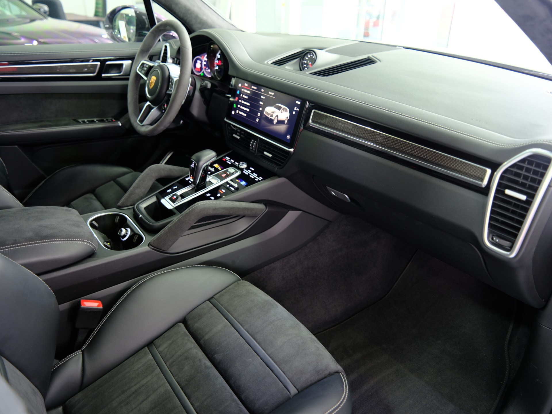 PORSCHE Cayenne GTS *Burmester* *360° Kamera* *Approved Garantie*-image-21
