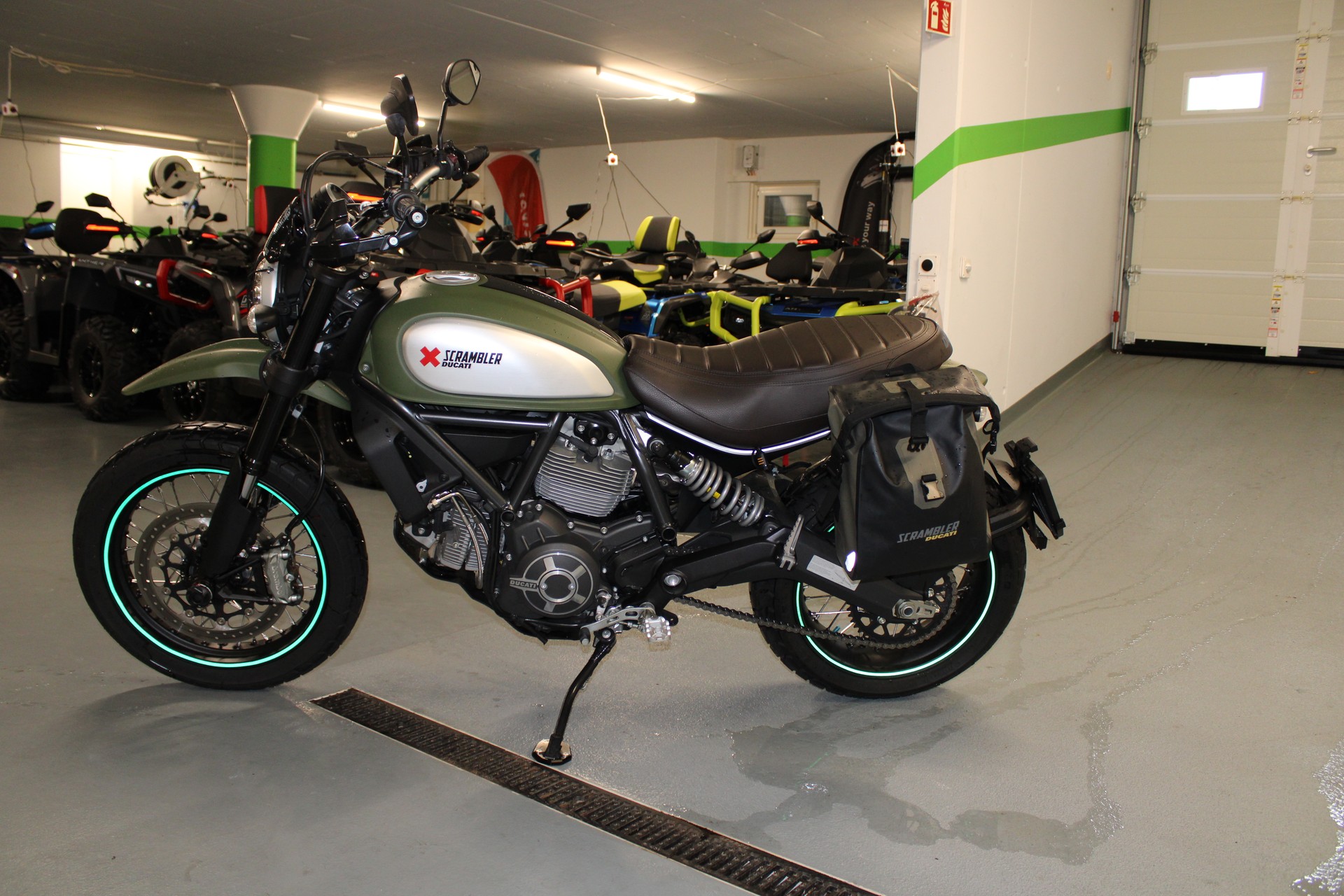 DUCATI Scrambler 800 Urban Enduro-image-1