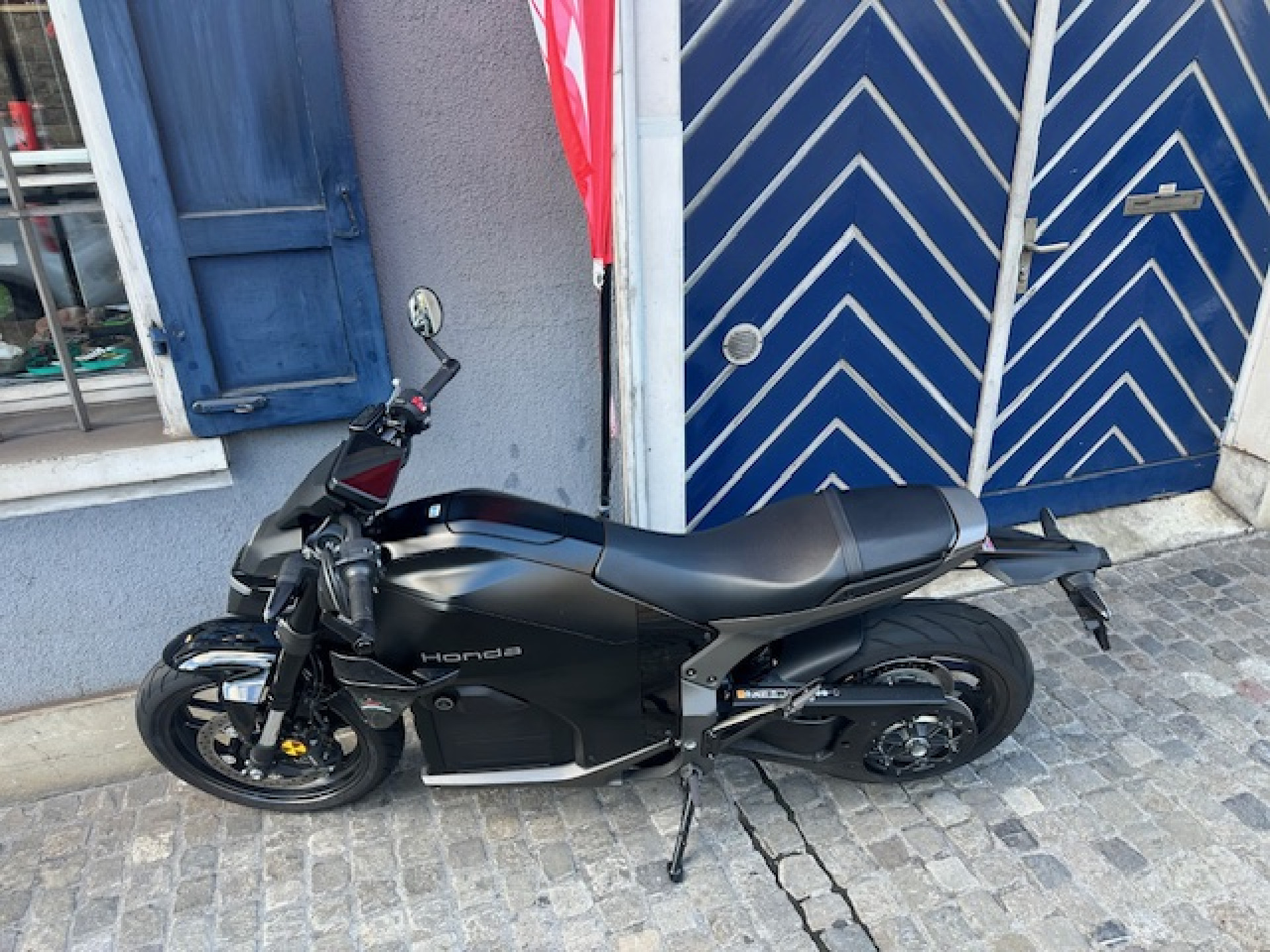 HONDA WN7 ELECTRIC-image-3