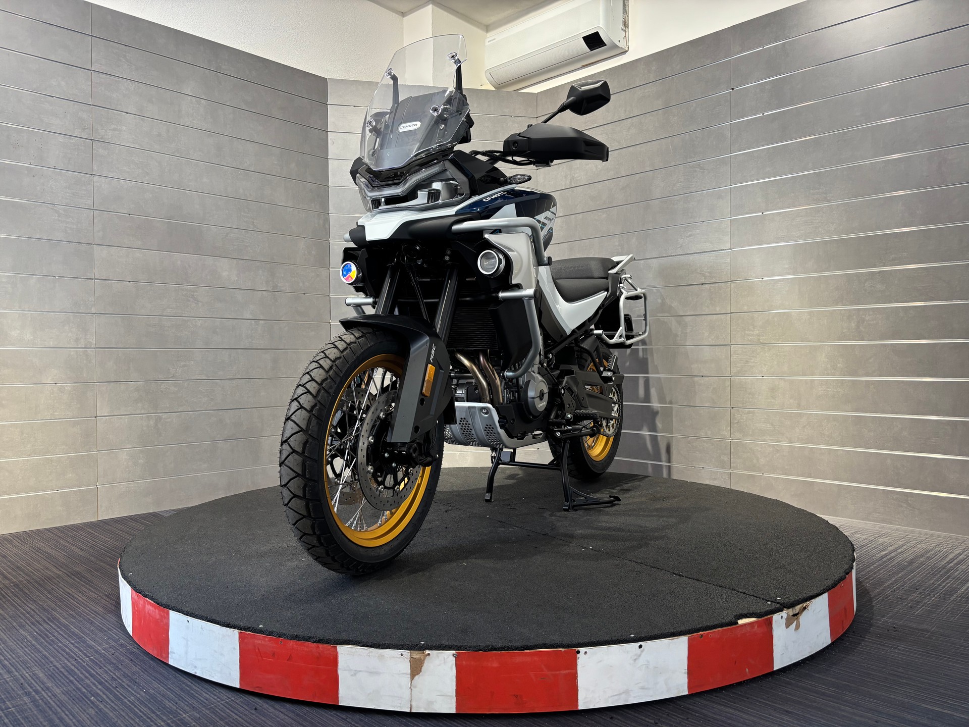 CF MOTO 800 MT Explorer-image-0
