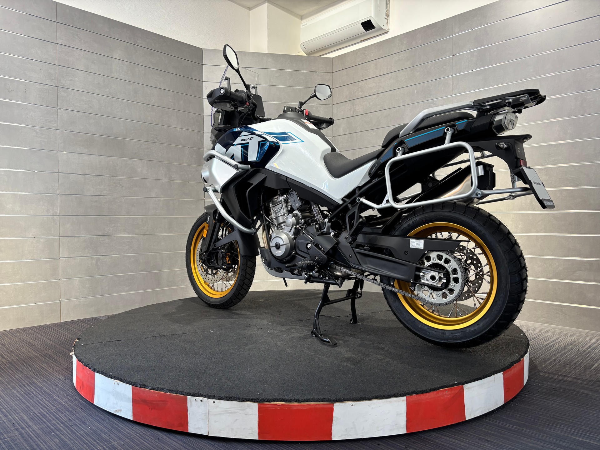 CF MOTO 800 MT Explorer-image-2
