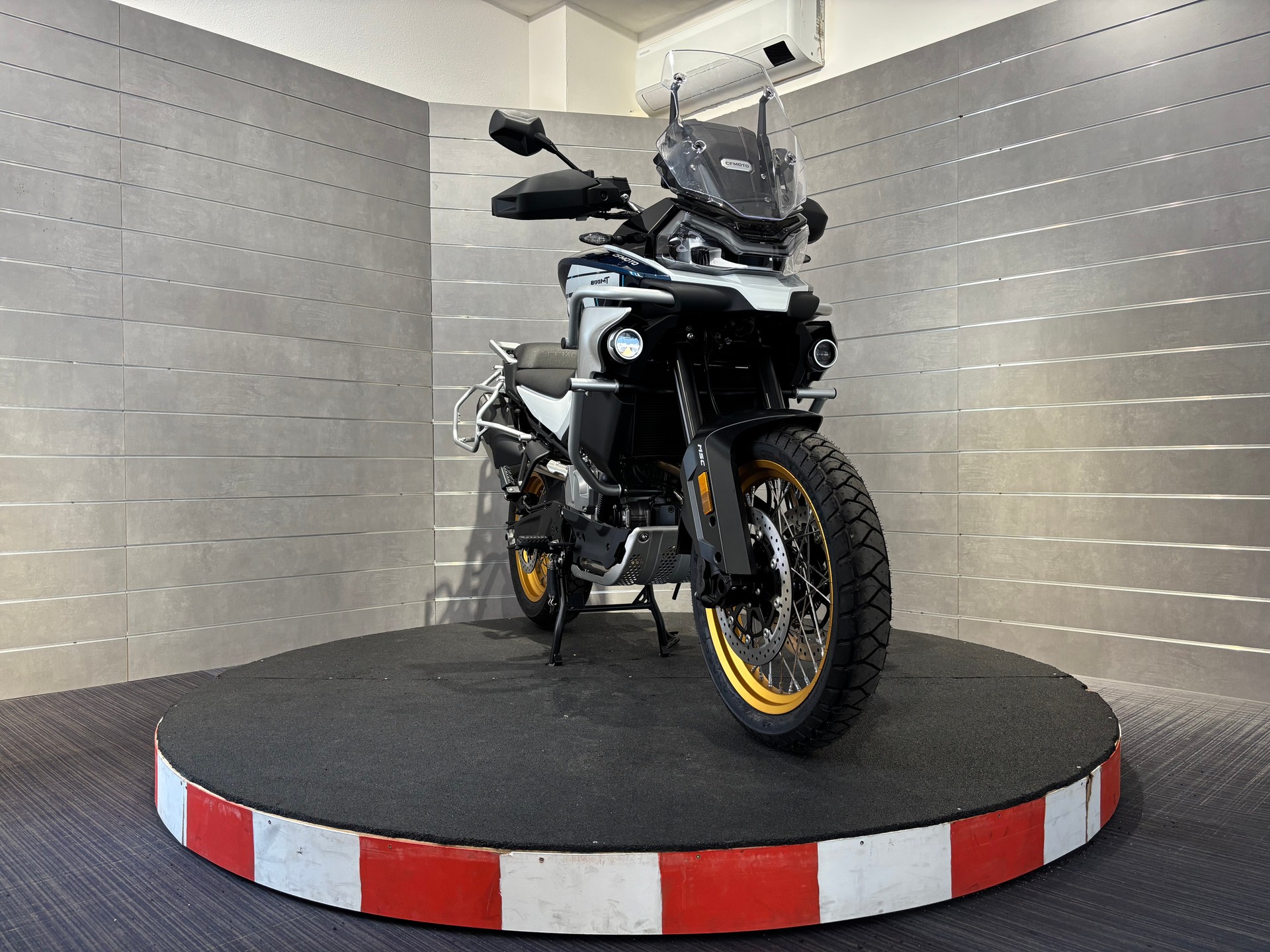 CF MOTO 800 MT Explorer-image-7