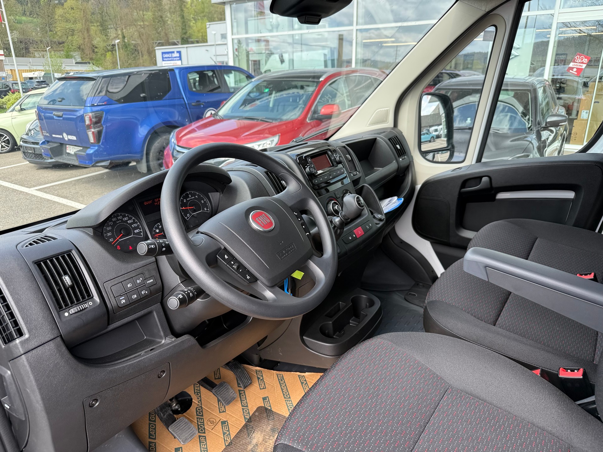 FIAT Ducato 35 L3H2 2.2MTJ 140 PS 7 Sitze 270° Garantie bis 10.2027 / 120'000 km-image-9