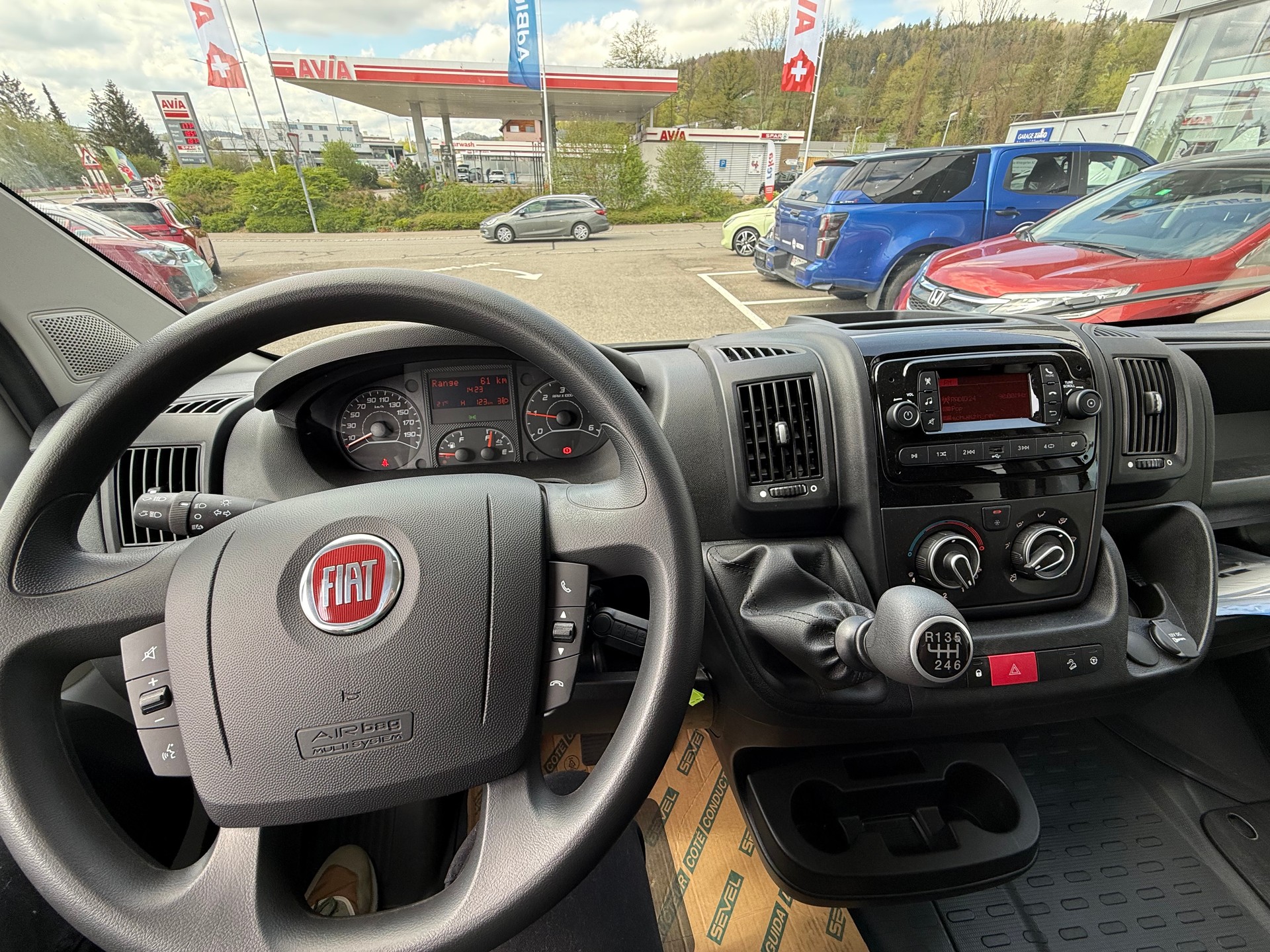 FIAT Ducato 35 L3H2 2.2MTJ 140 PS 7 Sitze 270° Garantie bis 10.2027 / 120'000 km-image-11