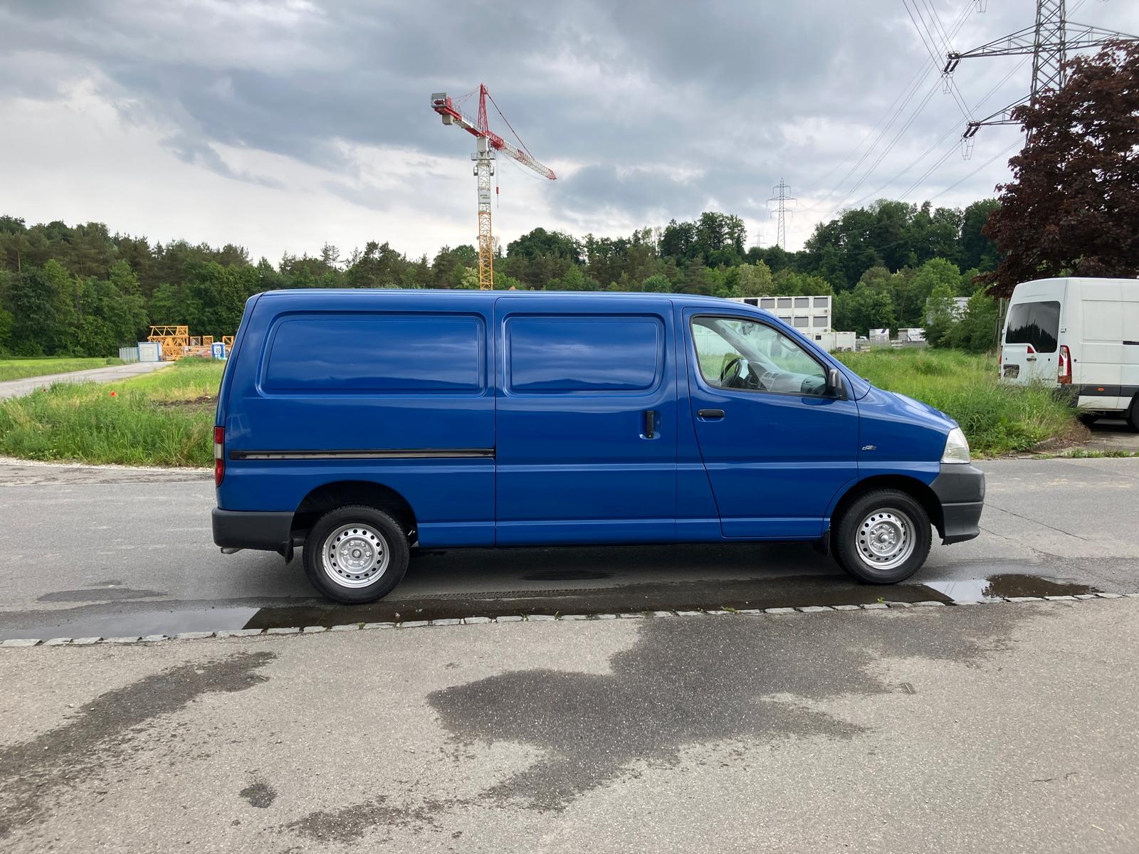 TOYOTA Hiace D-4D Kombi LWB