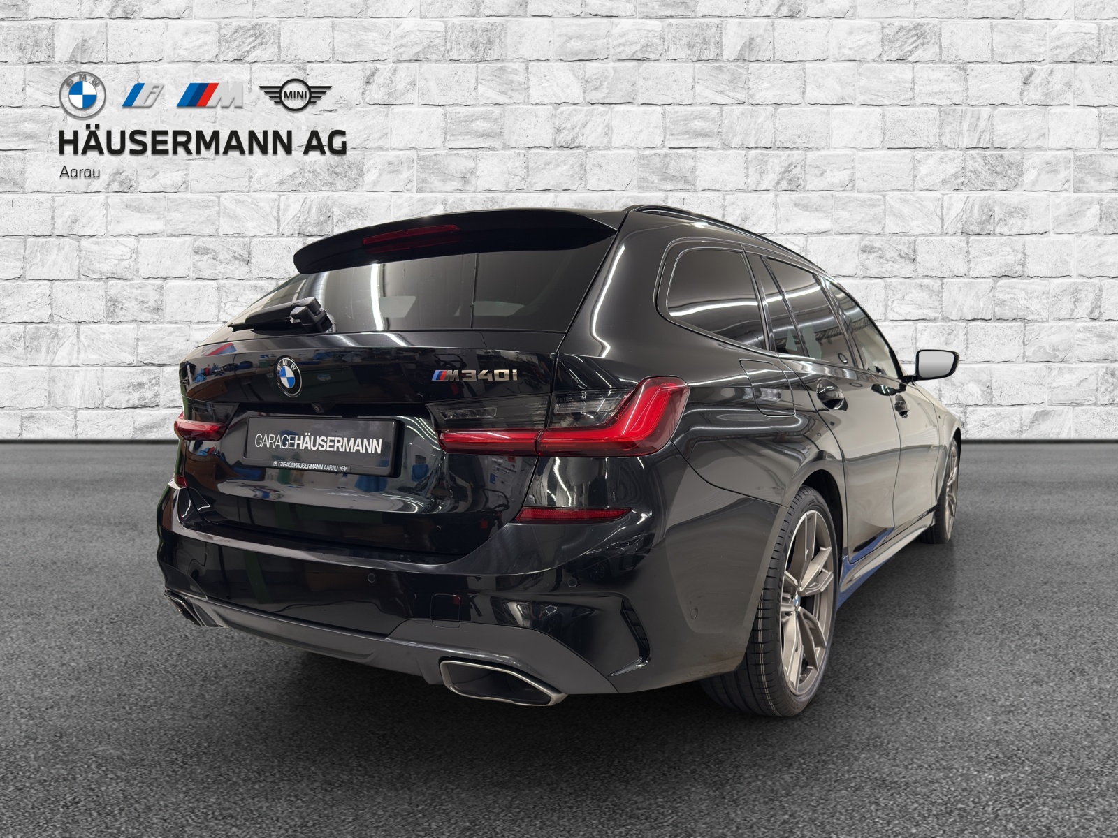 BMW M340i xDrive 48V Touring-image-4
