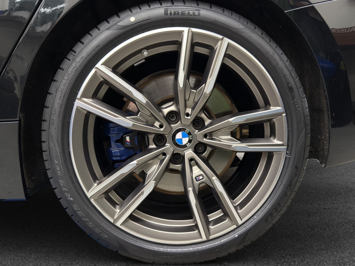 BMW M340i xDrive 48V Touring-image-8