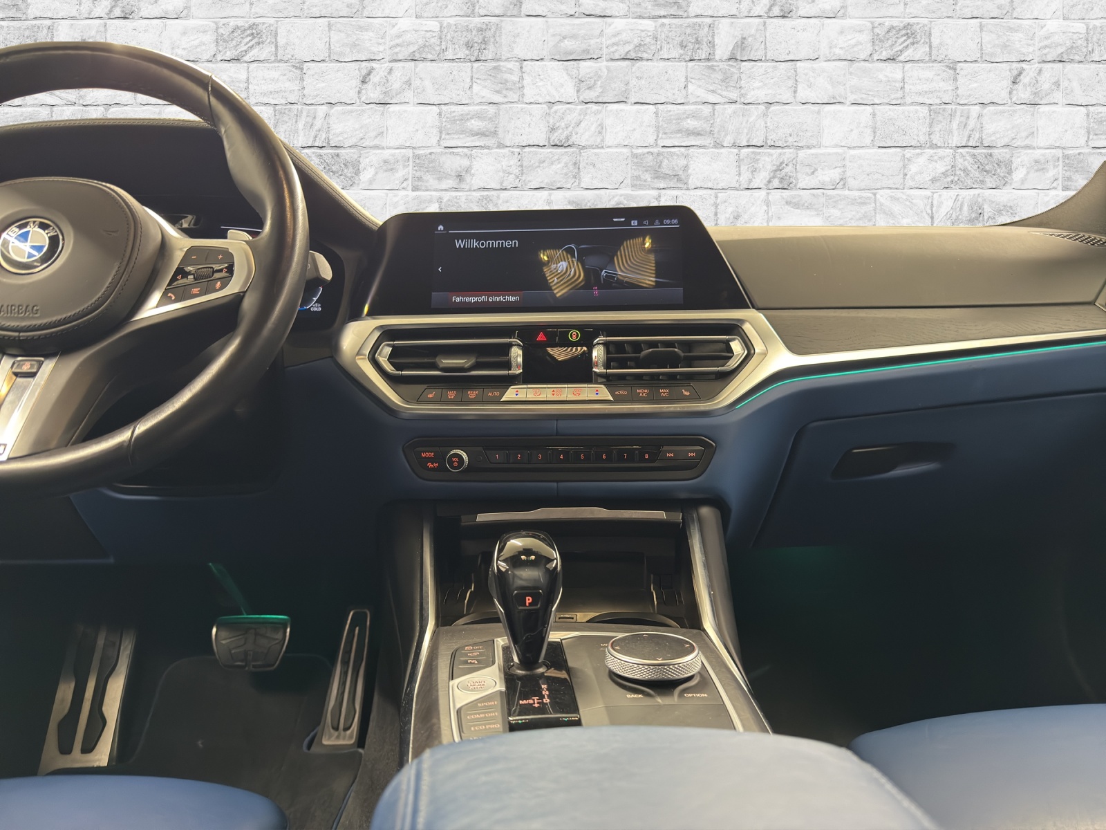 BMW M340i xDrive 48V Touring-image-13