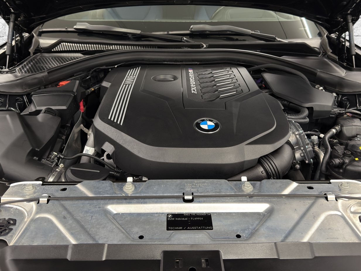 BMW M340i xDrive 48V Touring-image-17