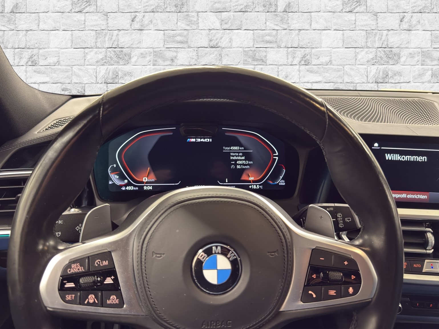 BMW M340i xDrive 48V Touring-image-10