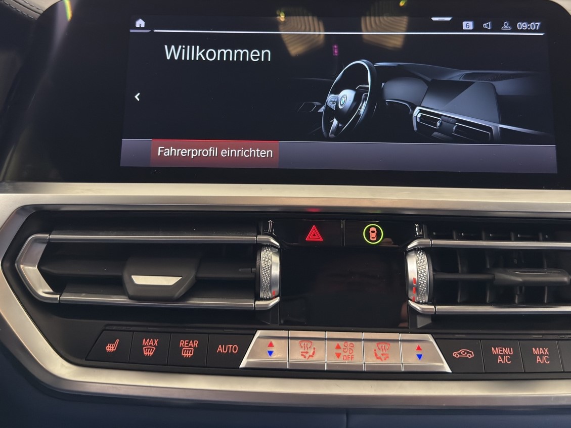 BMW M340i xDrive 48V Touring-image-14