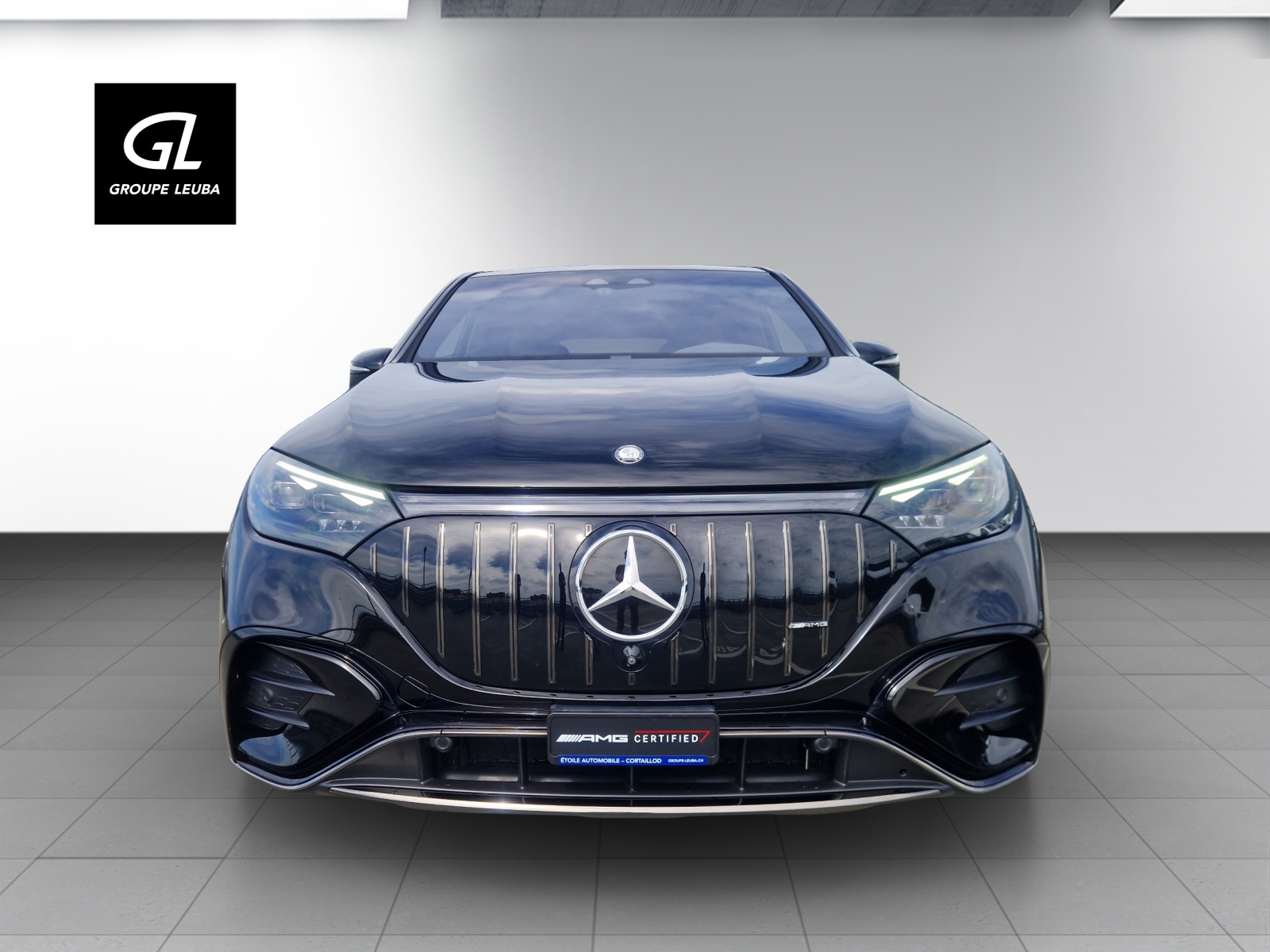 MERCEDES-BENZ EQE SUV AMG 43 4 Matic-showroom-element-2