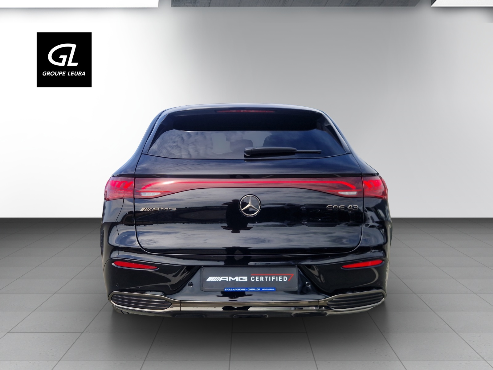 MERCEDES-BENZ EQE SUV AMG 43 4 Matic-showroom-element-3