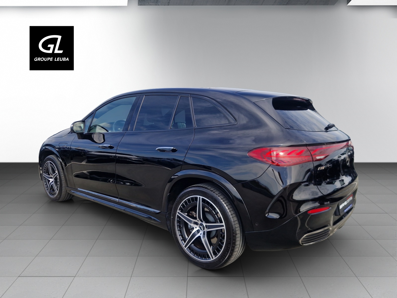 MERCEDES-BENZ EQE SUV AMG 43 4 Matic-showroom-element-1