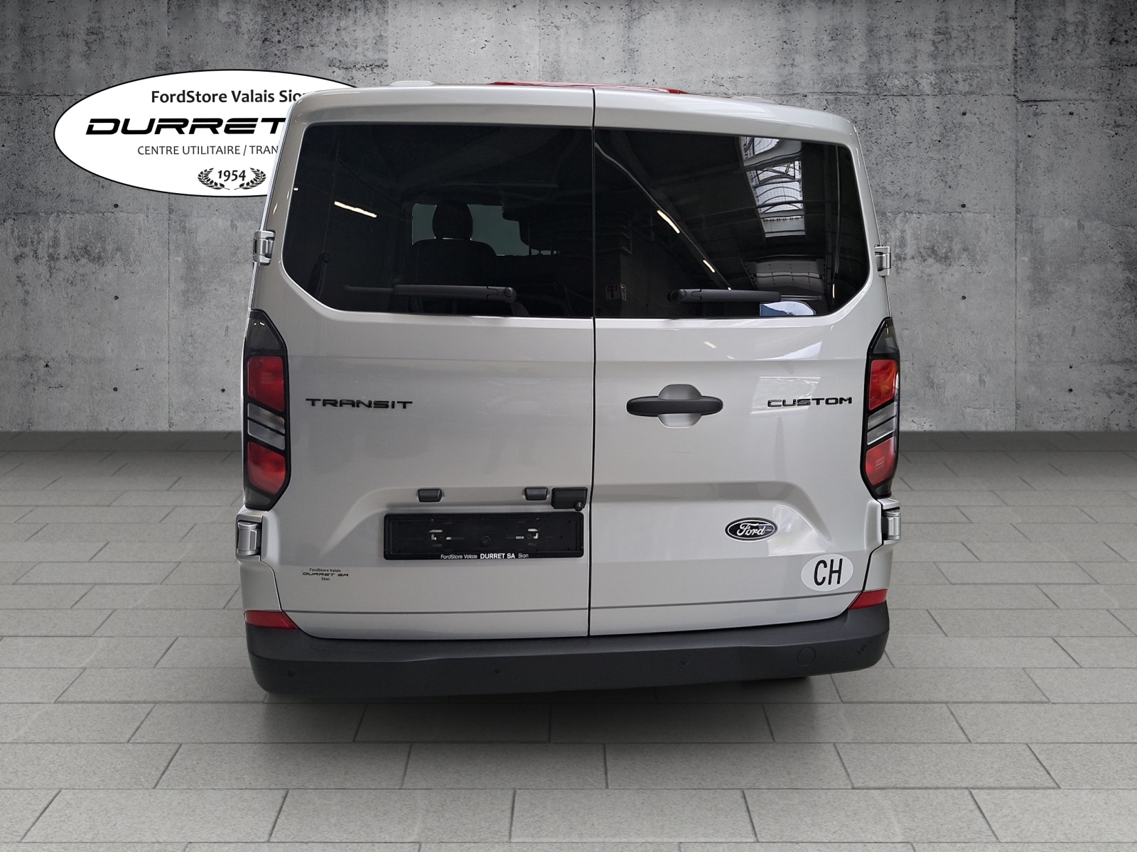FORD Transit Custom Combi 320 L2H1 Trend Automatique-image-3