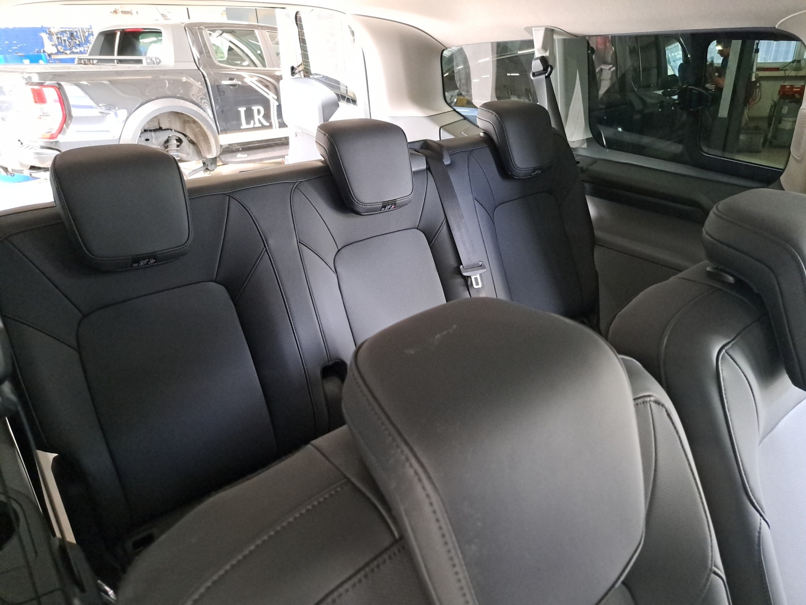 FORD Transit Custom Combi 320 L2H1 Trend Automatique-image-7