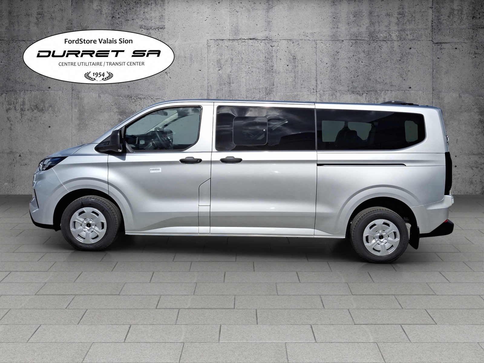 FORD Transit Custom Combi 320 L2H1 Trend Automatique-image-4