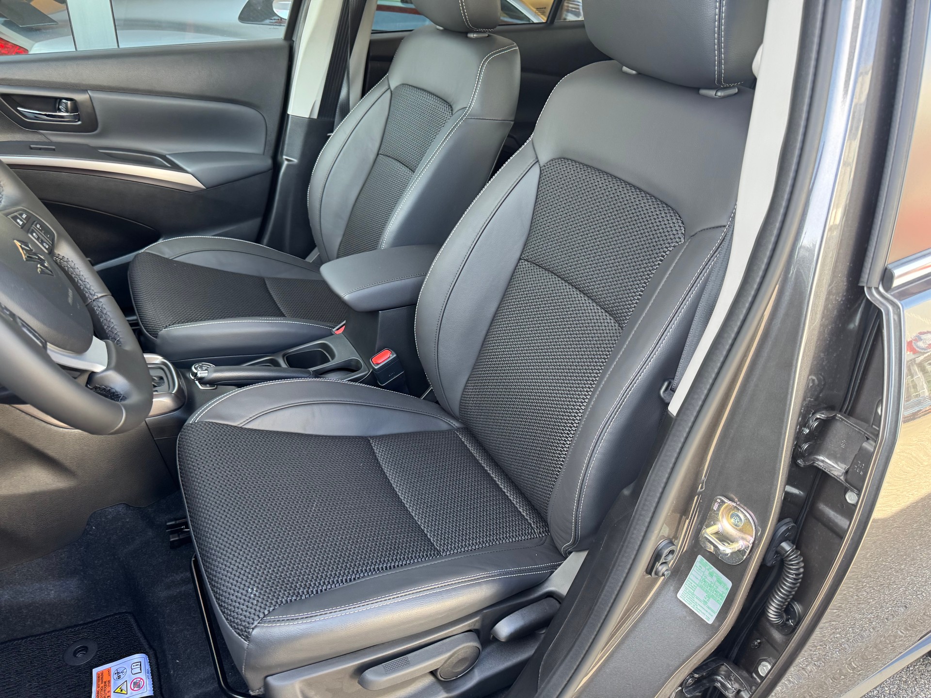 SUZUKI S-Cross 1.4 16V Compact Top MHD 4WD Automatic-image-9