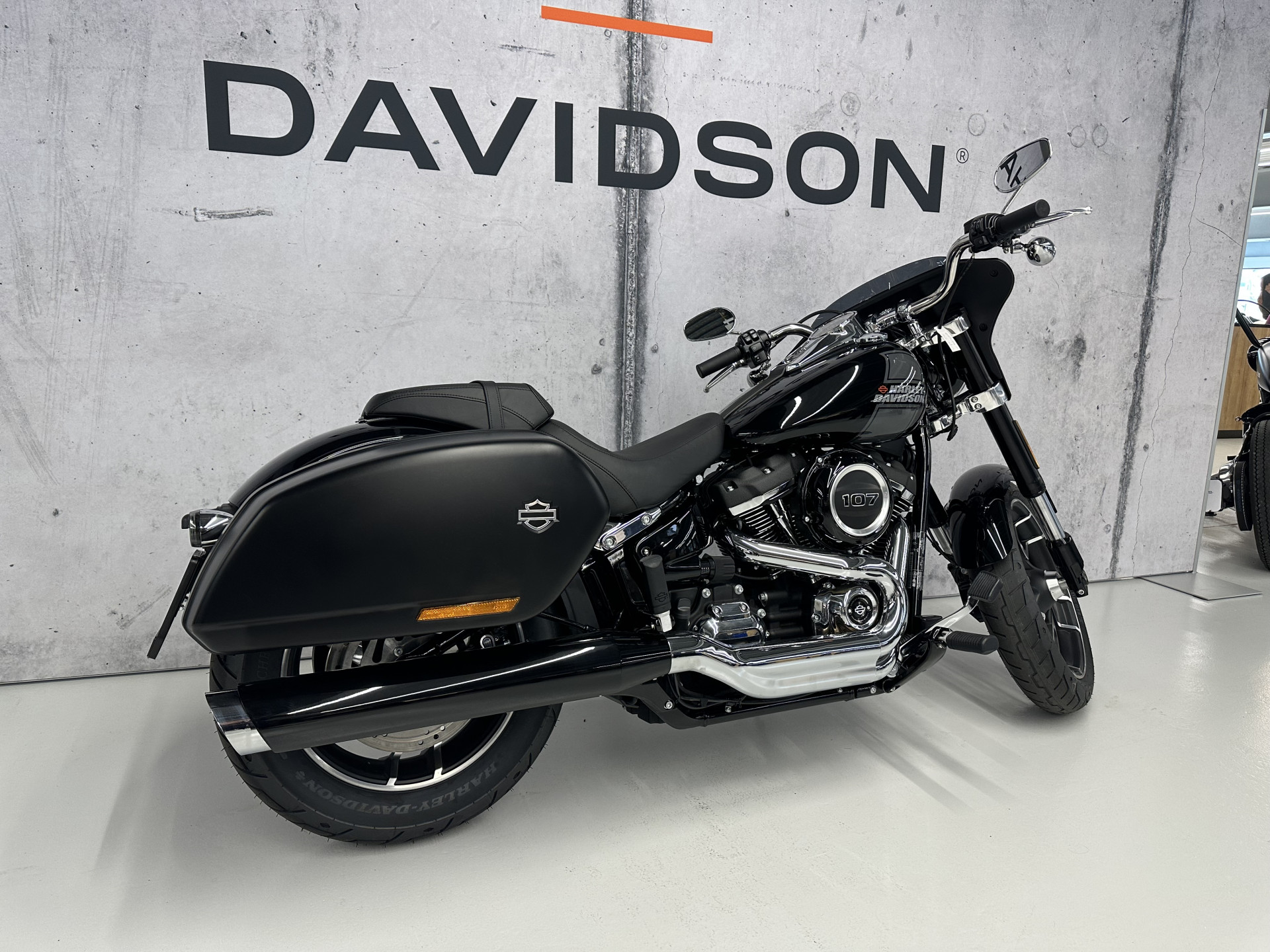 HARLEY-DAVIDSON FLSB 1745 Softail Sport Glide 107-image-2