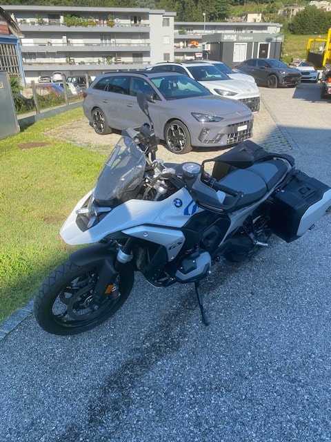 BMW R 1300 GS-image-1