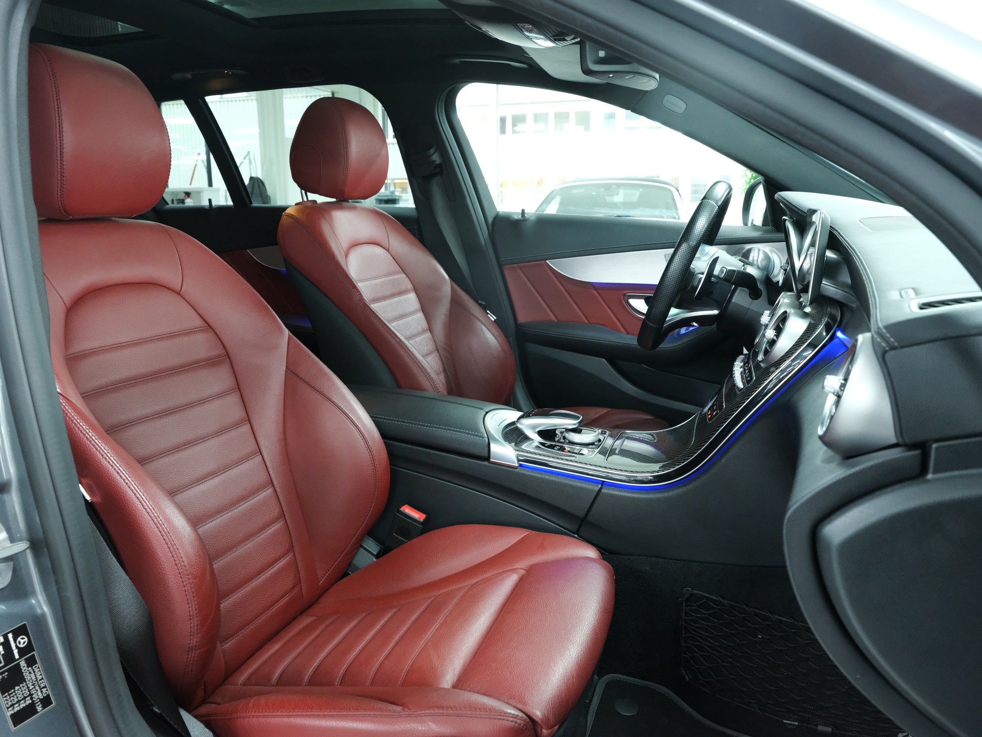 MERCEDES-BENZ C 43 AMG 4Matic 9G-Tronic-image-14