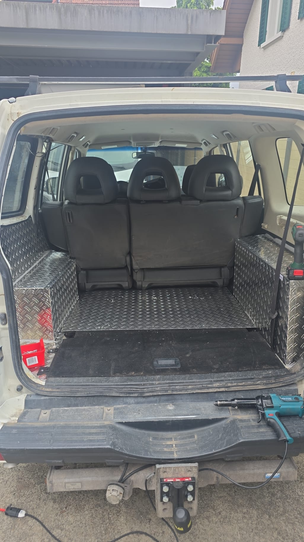 MITSUBISHI Pajero 3.2 DI-D Professional Plus-image-8