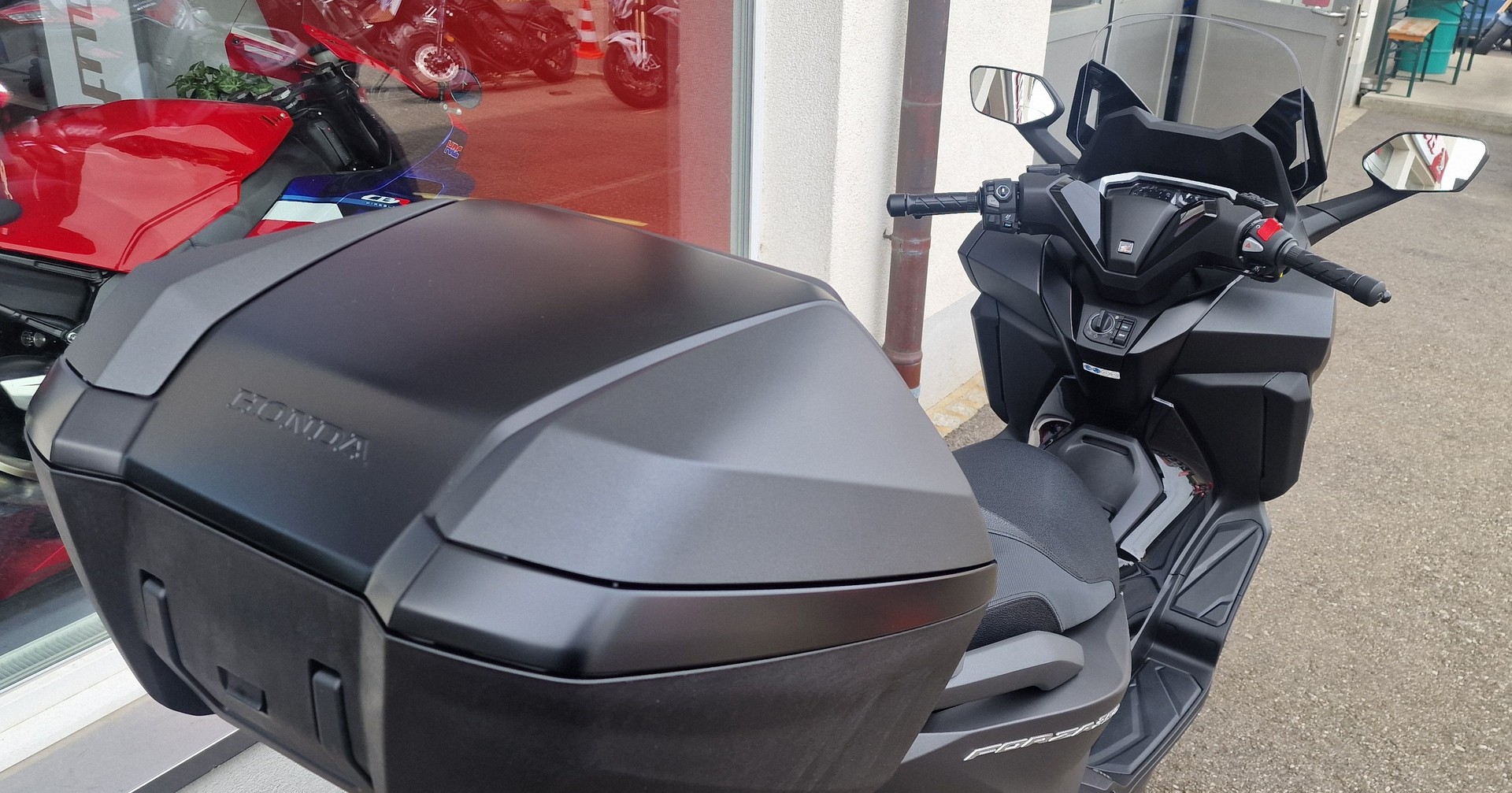 HONDA Forza 125 Smart Top Box 2026-image-3