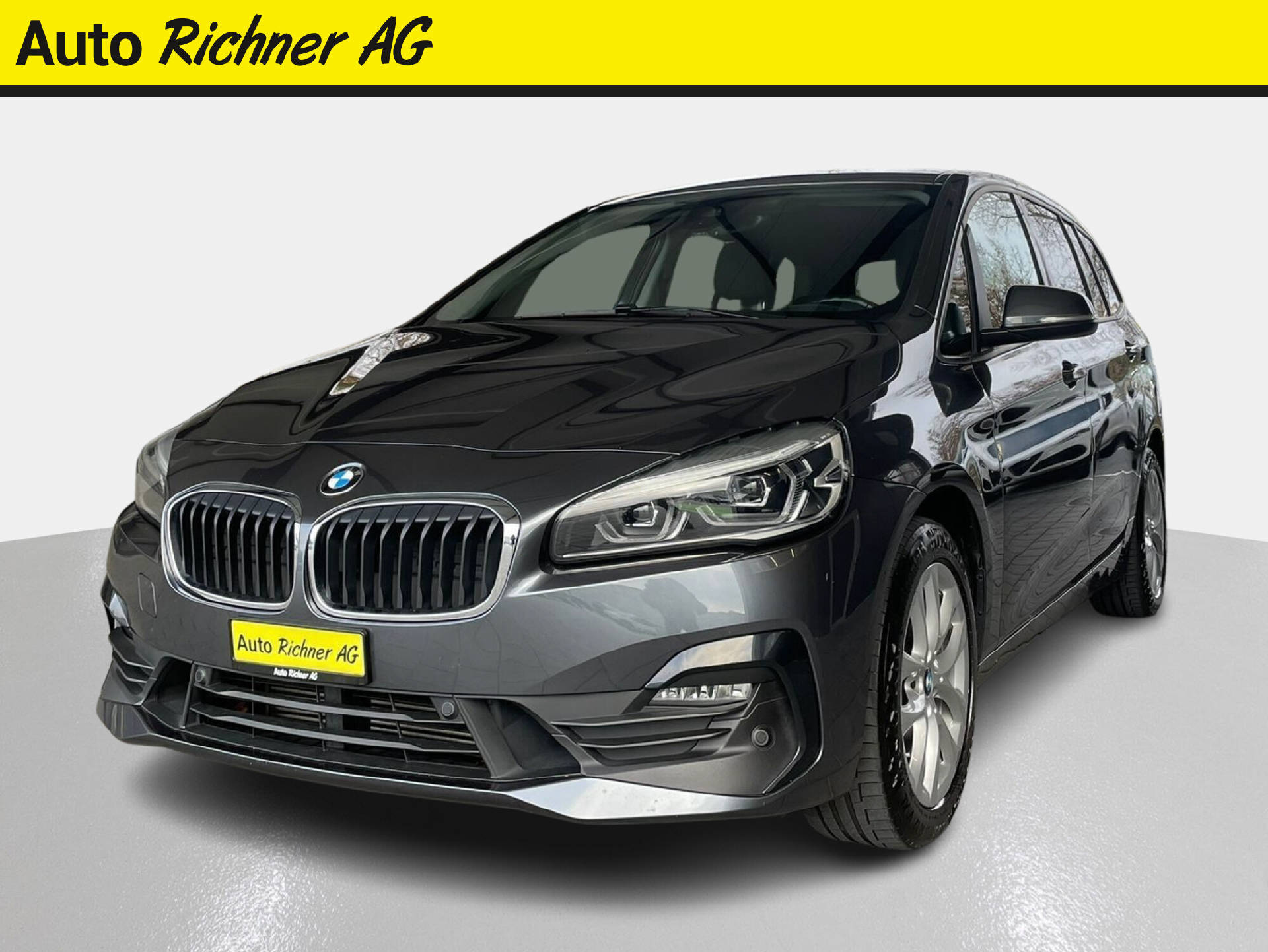 BMW 220d xDrive Gran Tourer-showroom-element-1