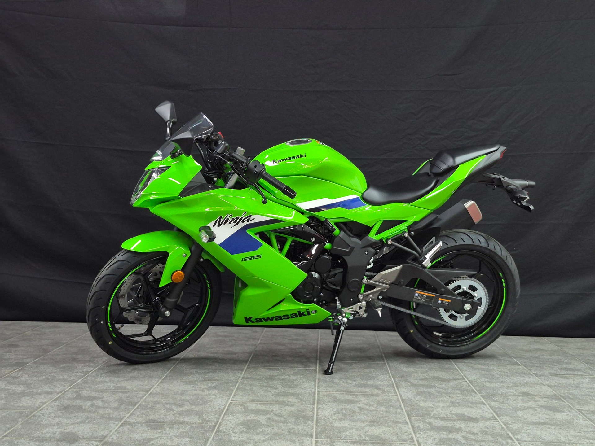 KAWASAKI Ninja 125 MY26-image-9