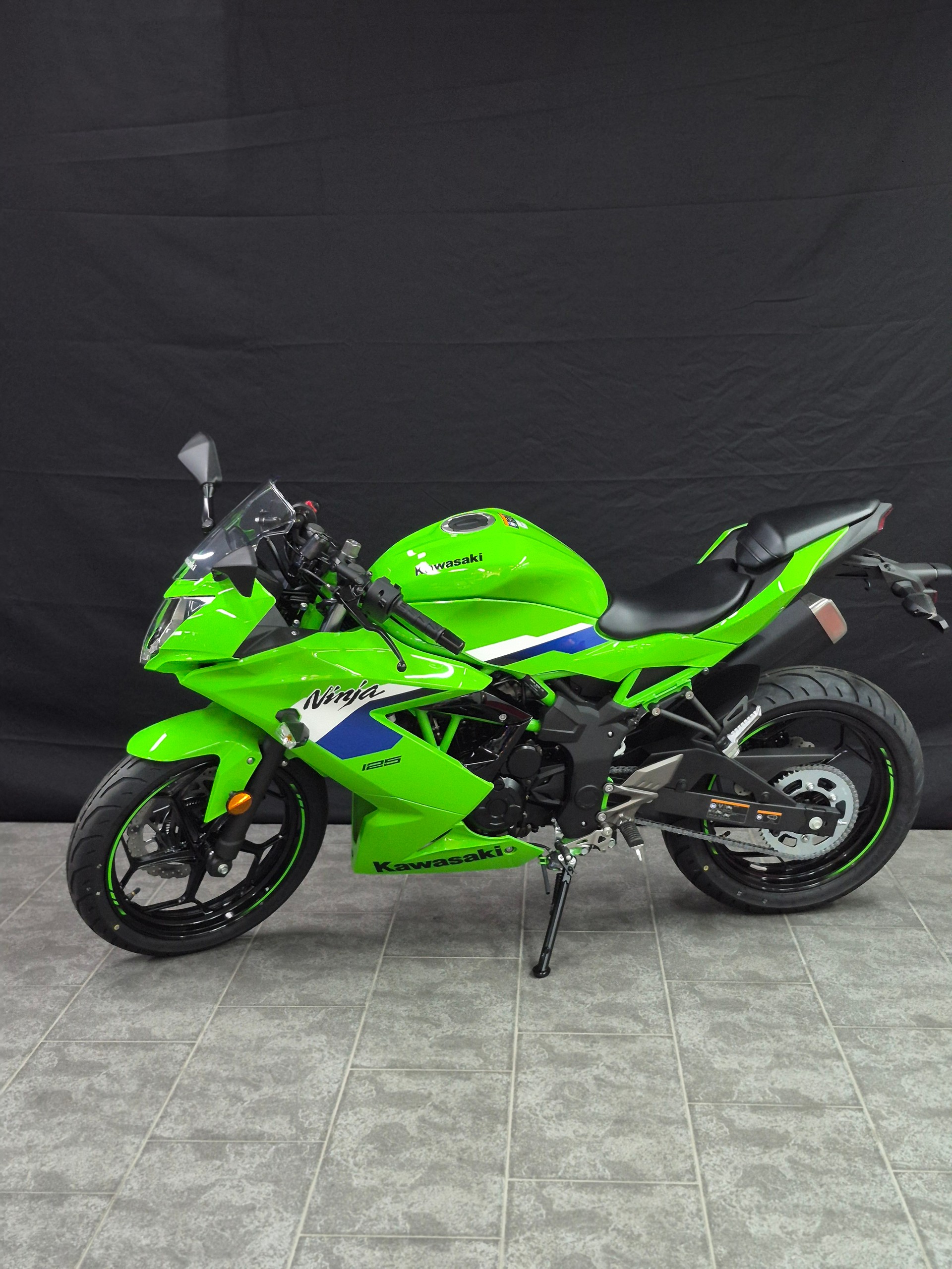 KAWASAKI Ninja 125 MY26-image-8