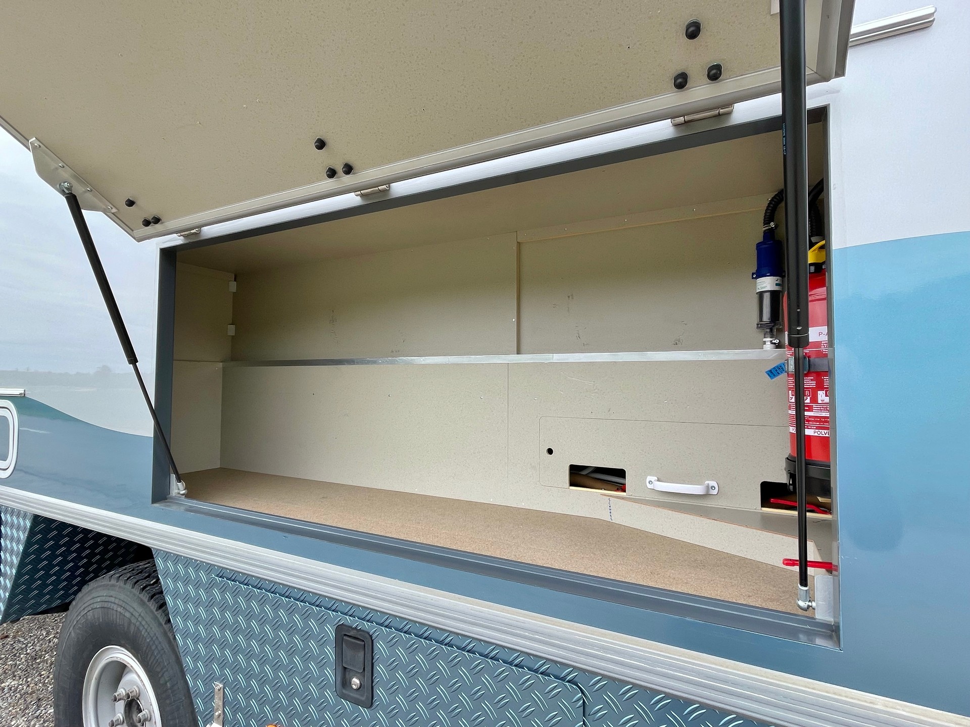 BIMOBIL EX 420 auf Basis Iveco Daily 55S 18W 4x4-image-7