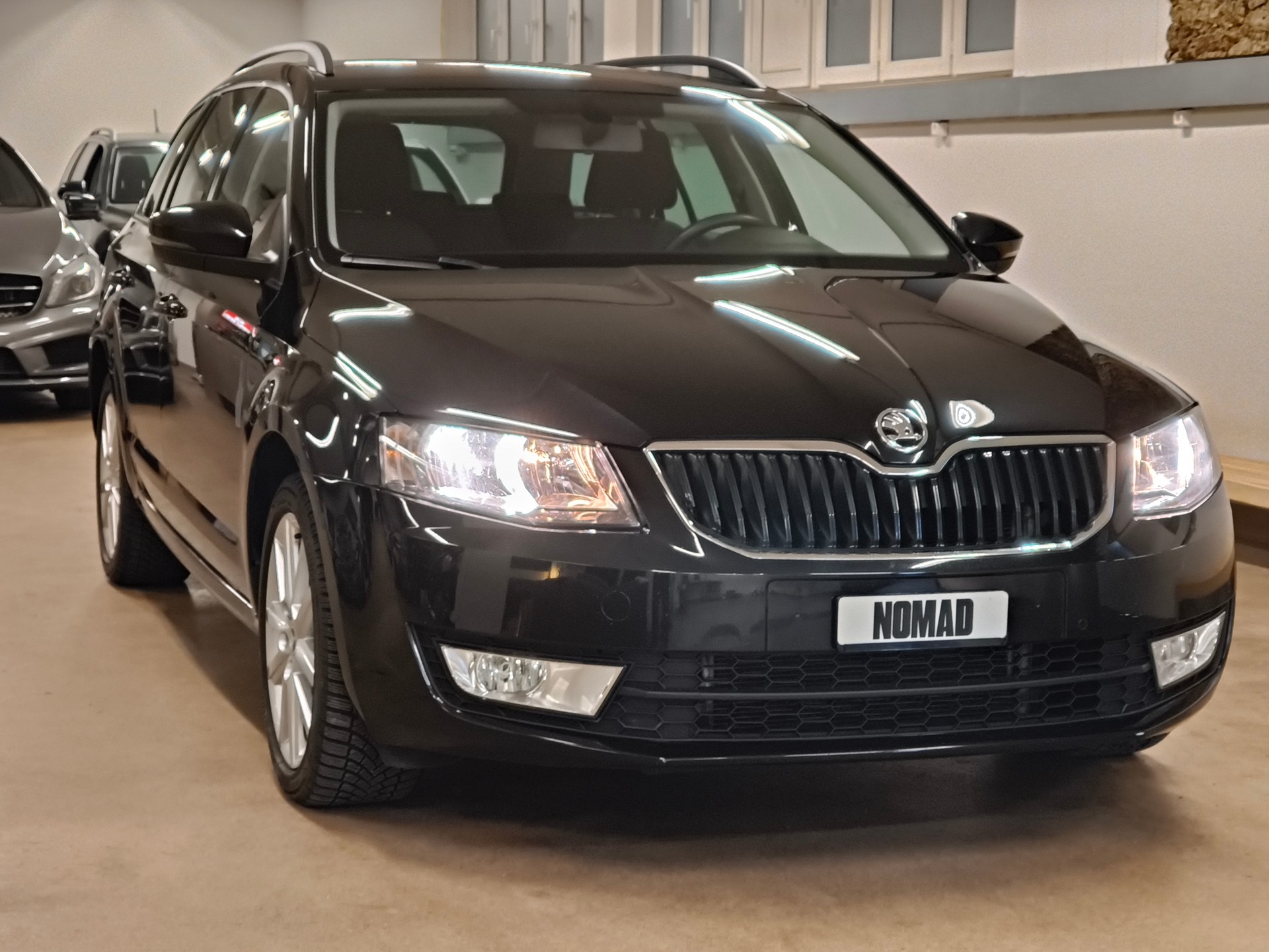 SKODA Octavia Combi 2.0 TDI Ambition 4x4 DSG-image-4