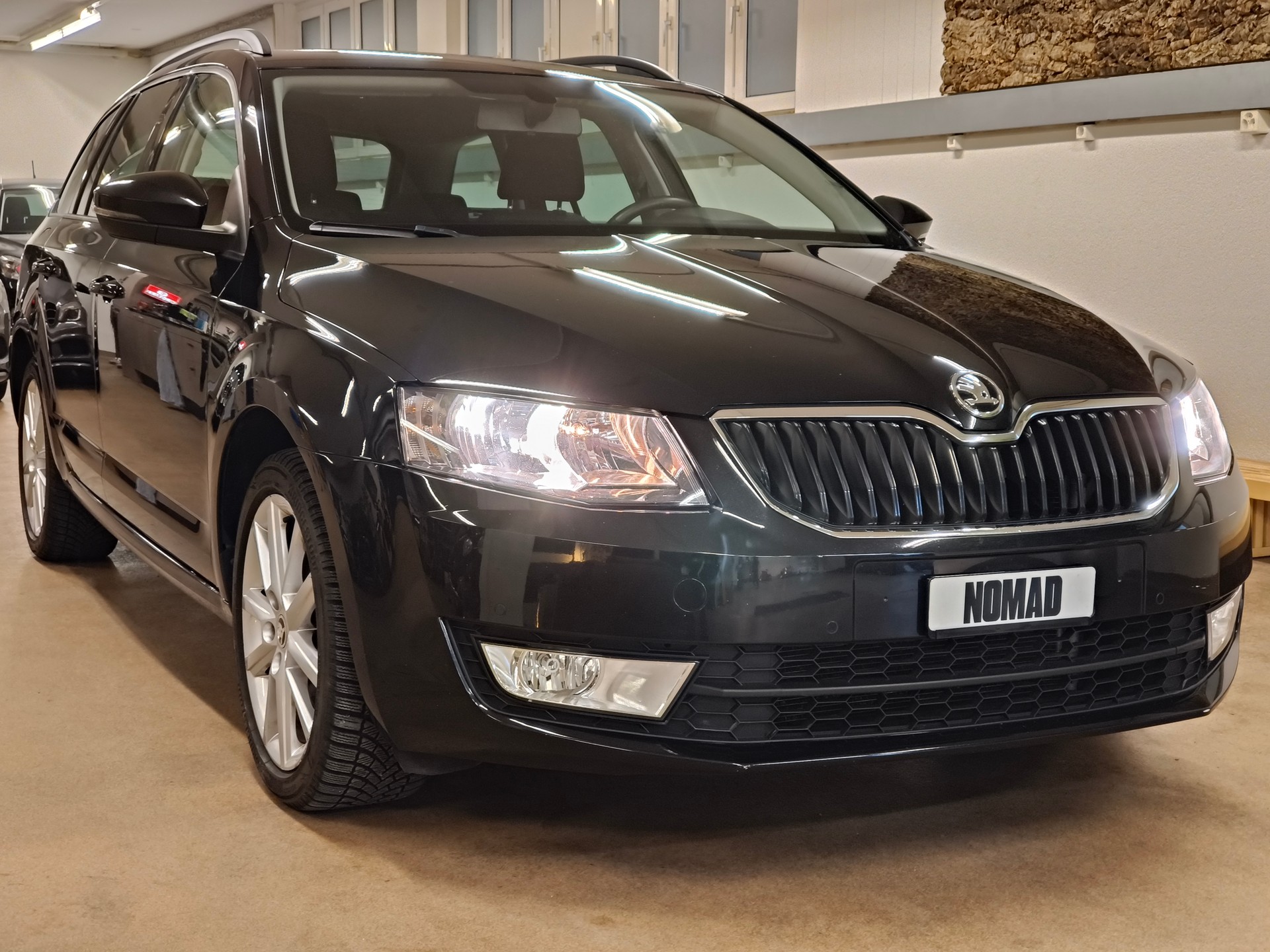 SKODA Octavia Combi 2.0 TDI Ambition 4x4 DSG-image-5