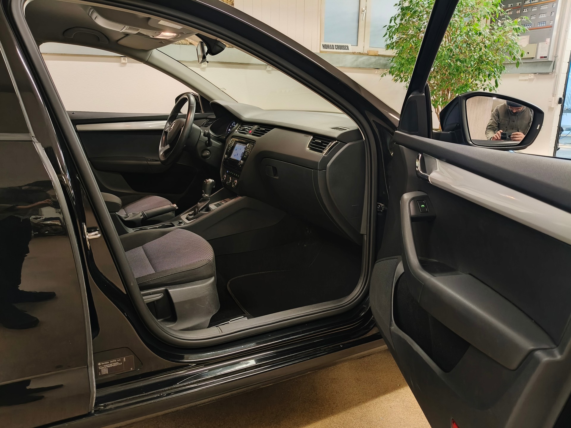 SKODA Octavia Combi 2.0 TDI Ambition 4x4 DSG-image-21