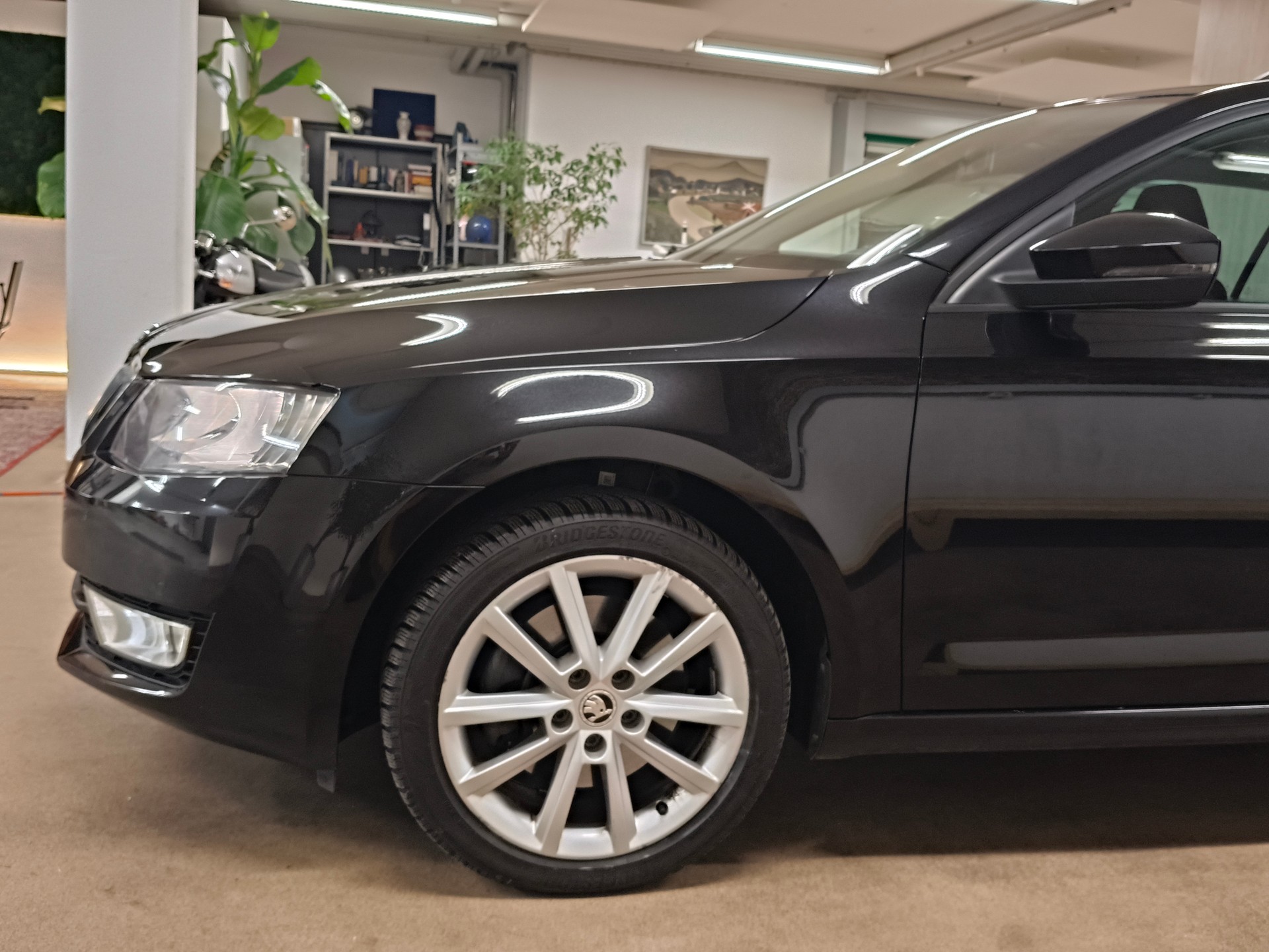 SKODA Octavia Combi 2.0 TDI Ambition 4x4 DSG-showroom-element-2