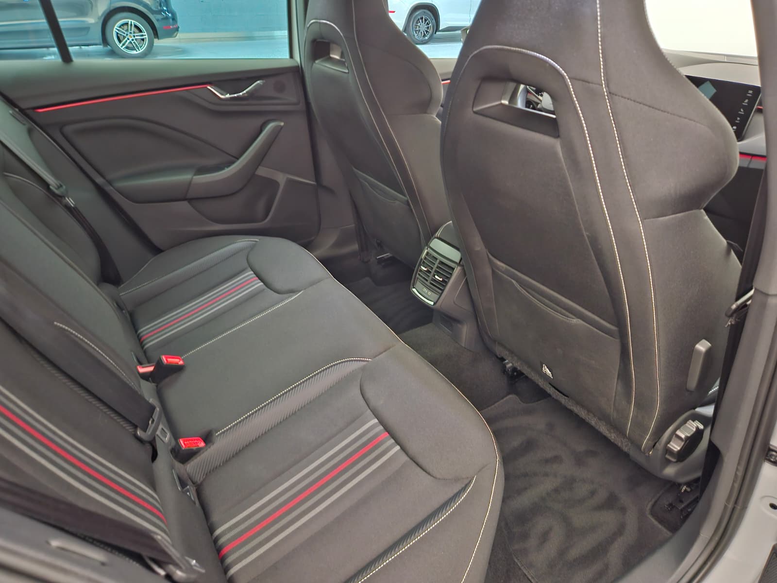 SKODA Kamiq 1.0 TSI Monte Carlo DSG-image-13