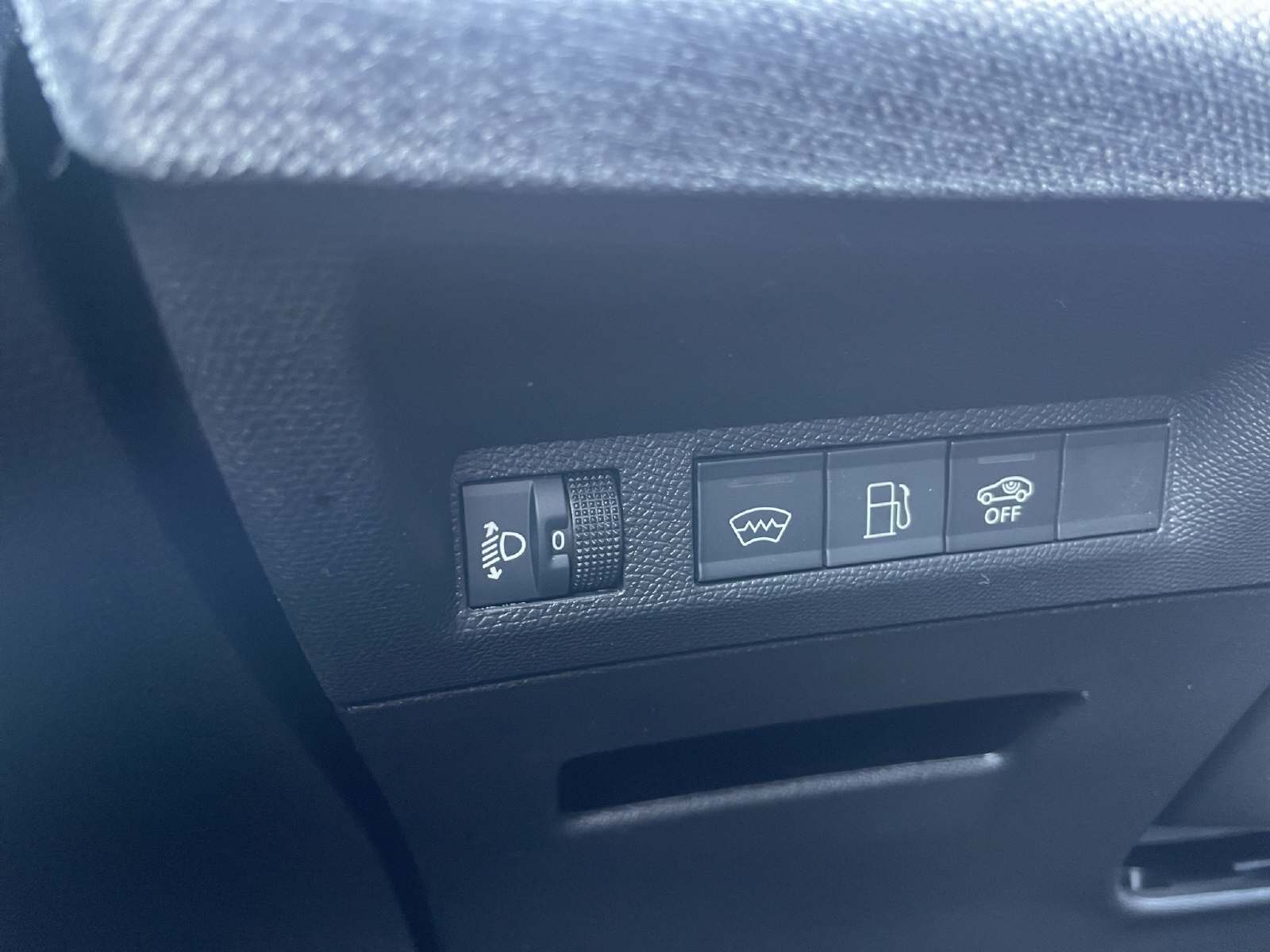 PEUGEOT 3008 1.6 PHEV Allure-image-12