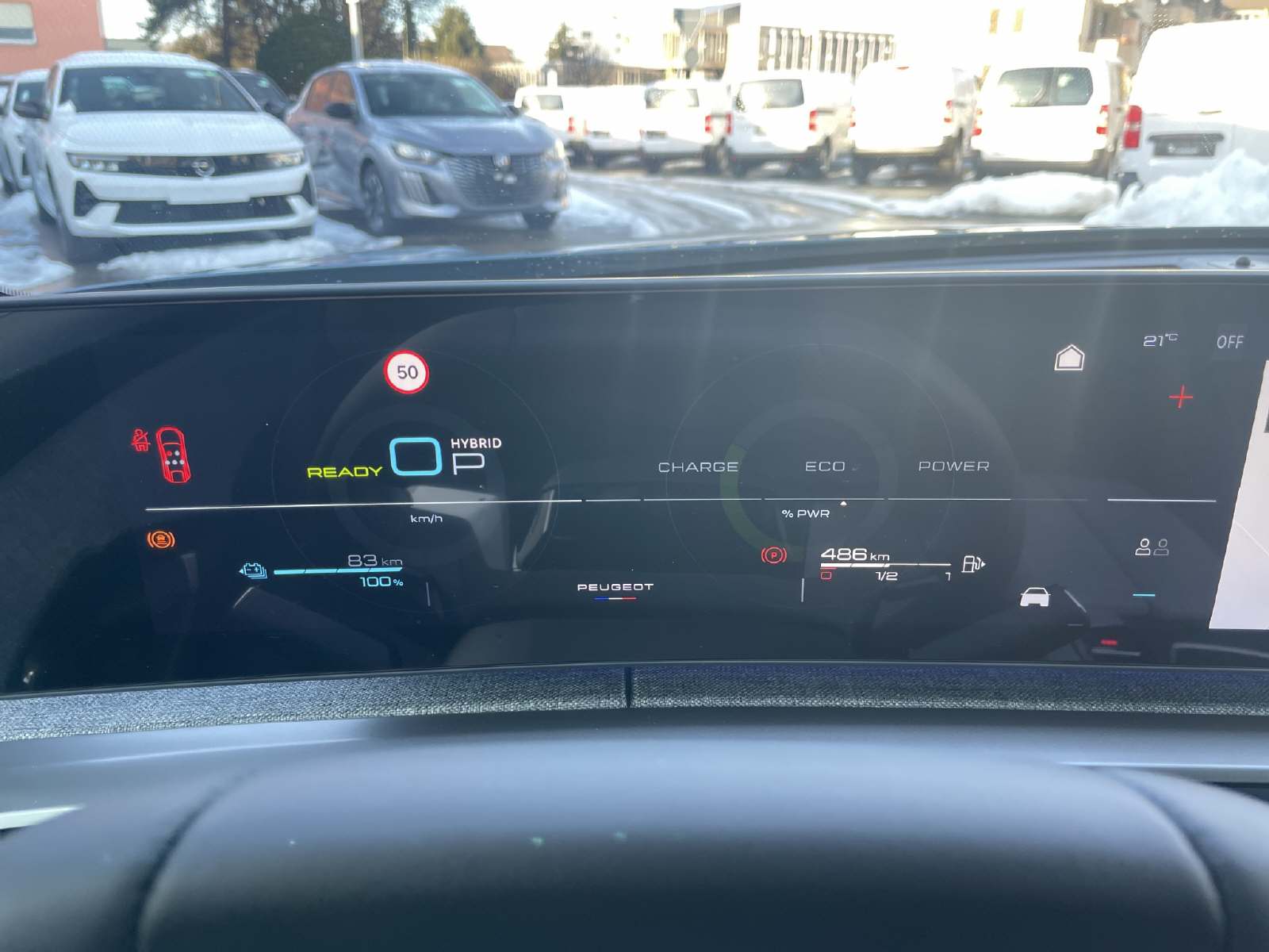 PEUGEOT 3008 1.6 PHEV Allure-image-10