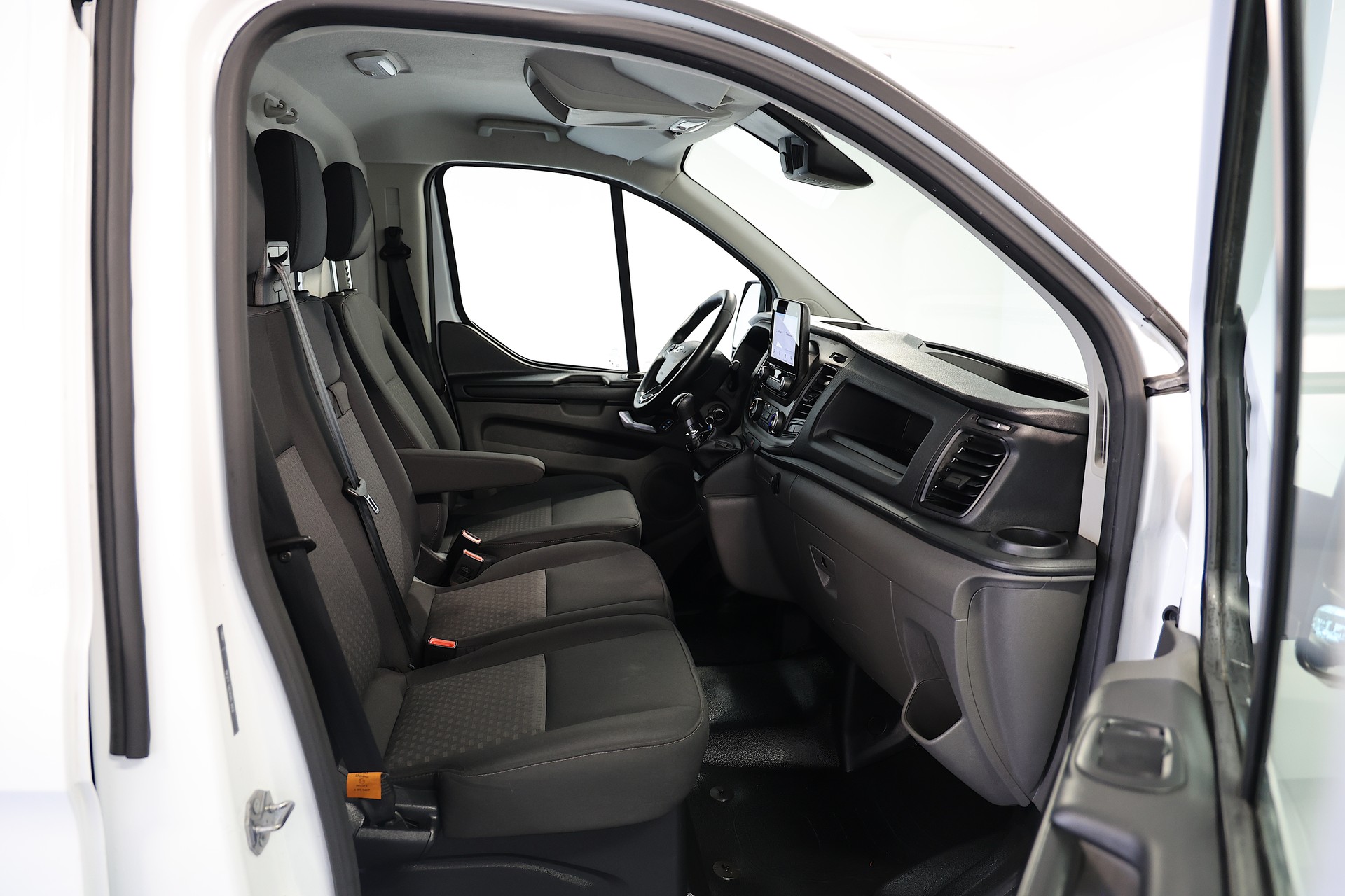 FORD Transit Custom Van 320 L2H1 Trend-image-14