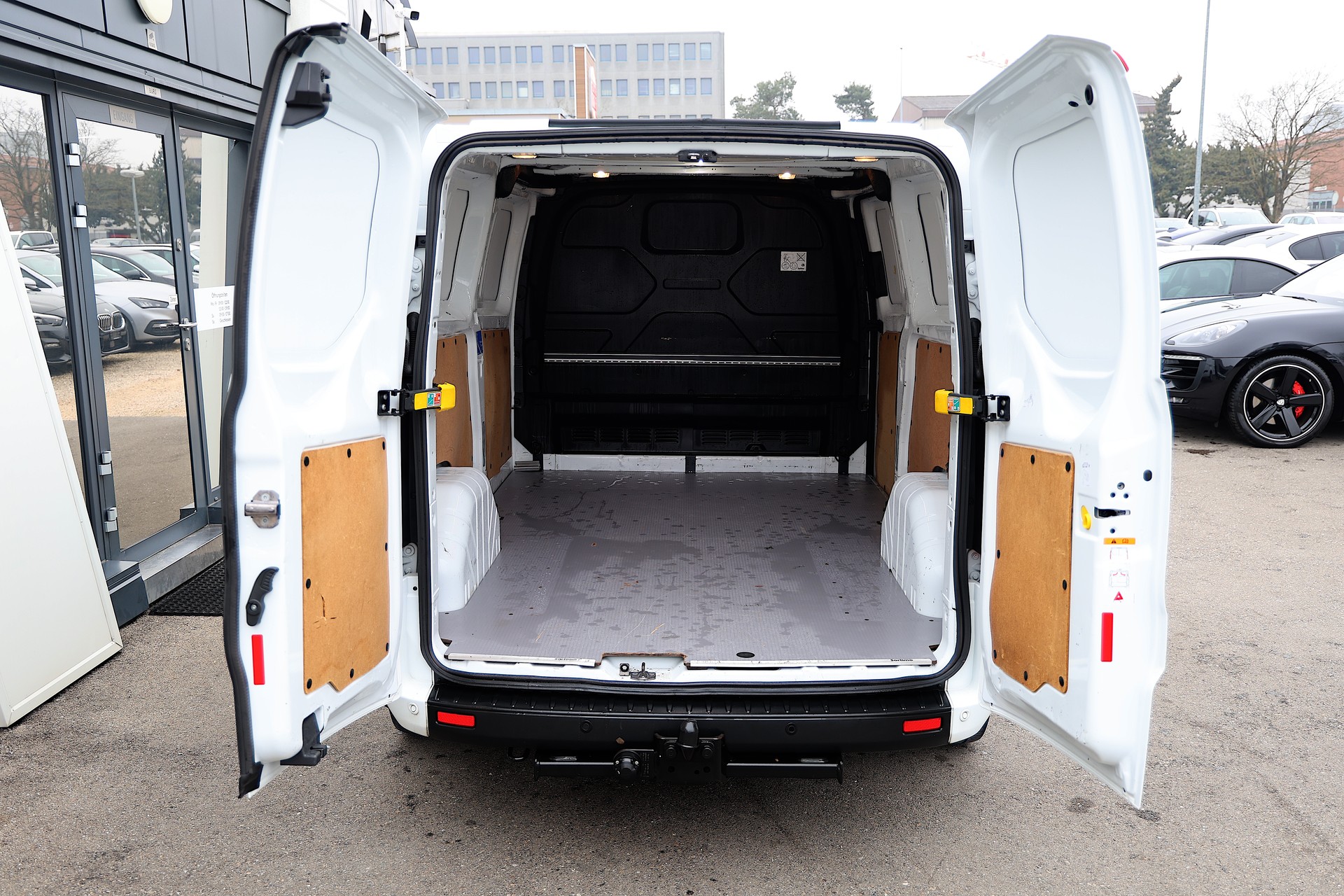 FORD Transit Custom Van 320 L2H1 Trend-image-8