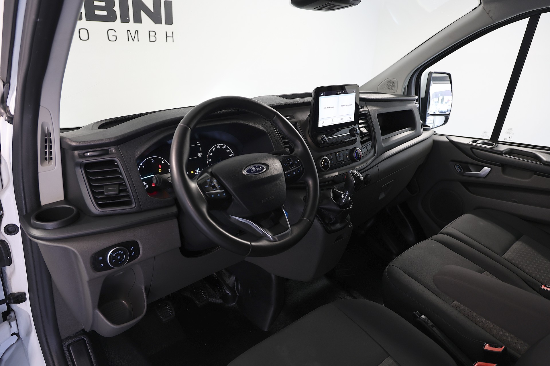FORD Transit Custom Van 320 L2H1 Trend-image-12