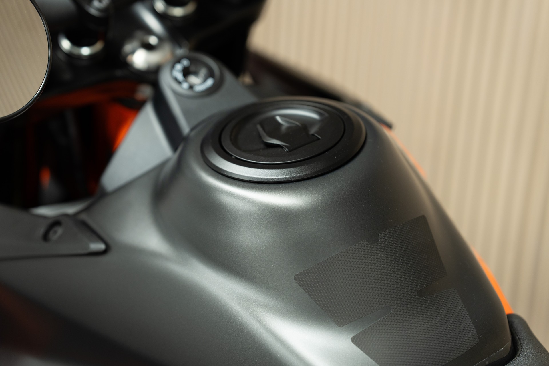 KTM 125 SMC R mit Kurzheck und SuMo-Spiegelumbau-image-4