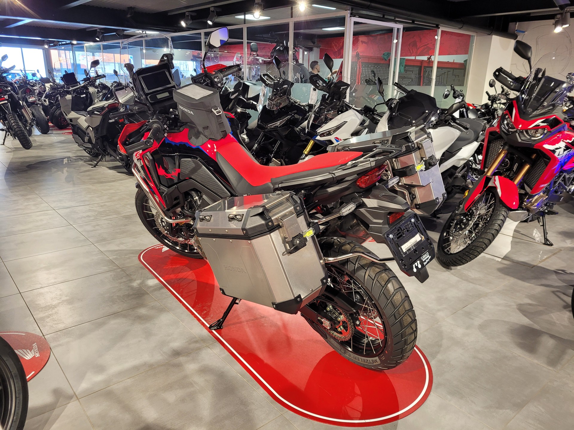 HONDA CRF 1100 DCT Africa Twin-image-3